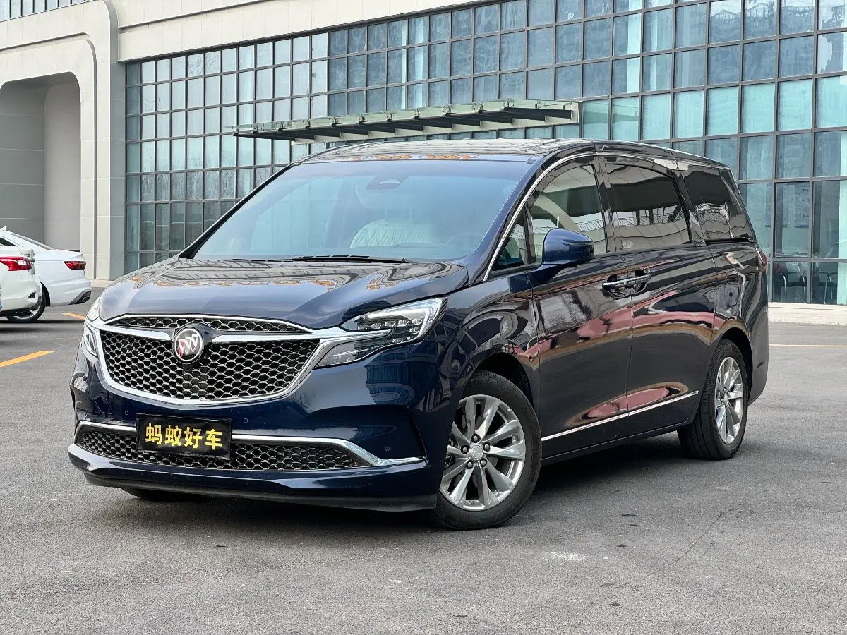 Buick GL8  из Китая