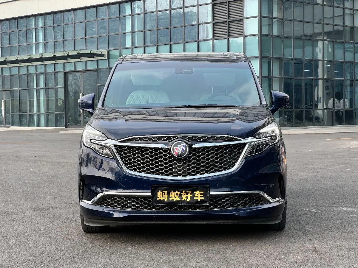 Buick GL8  из Китая