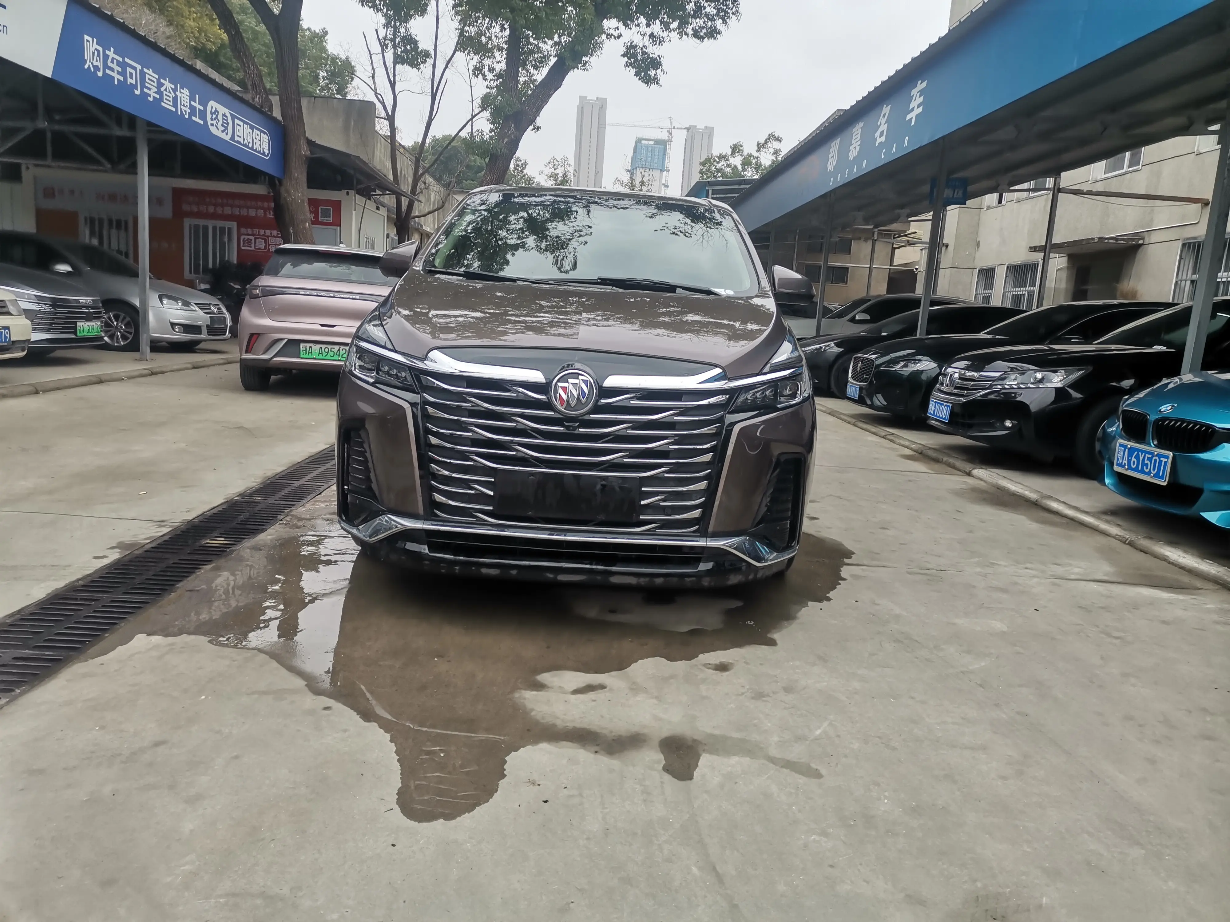 Buick GL8  из Китая