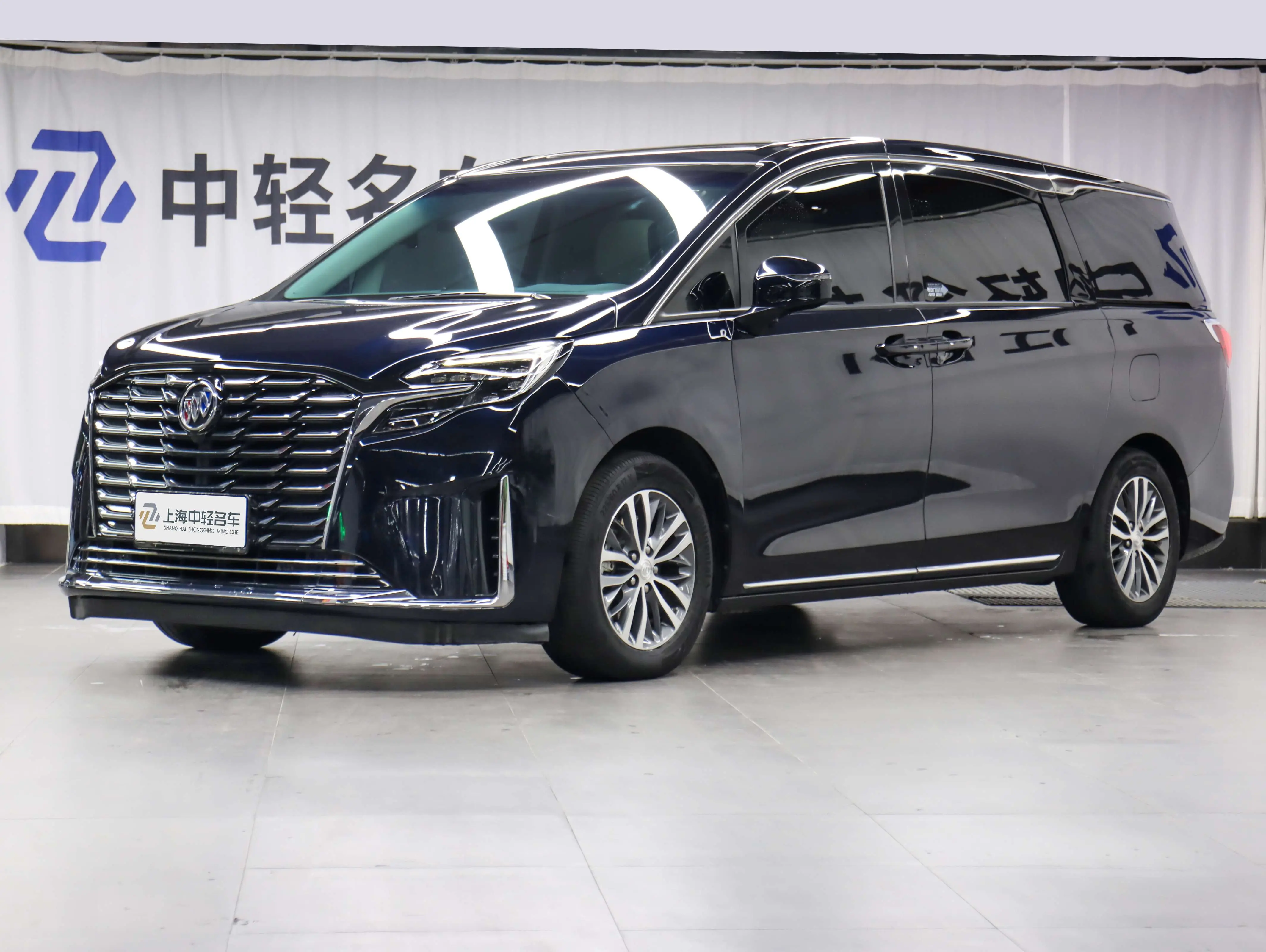 Buick GL8  из Китая