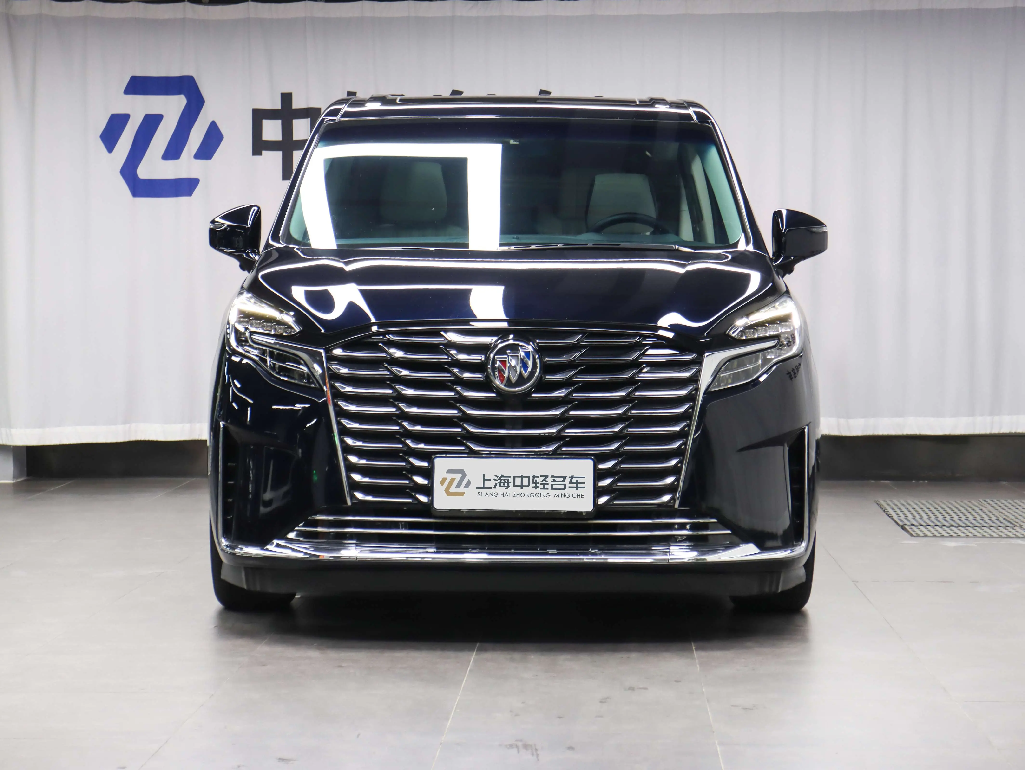 Buick GL8  из Китая