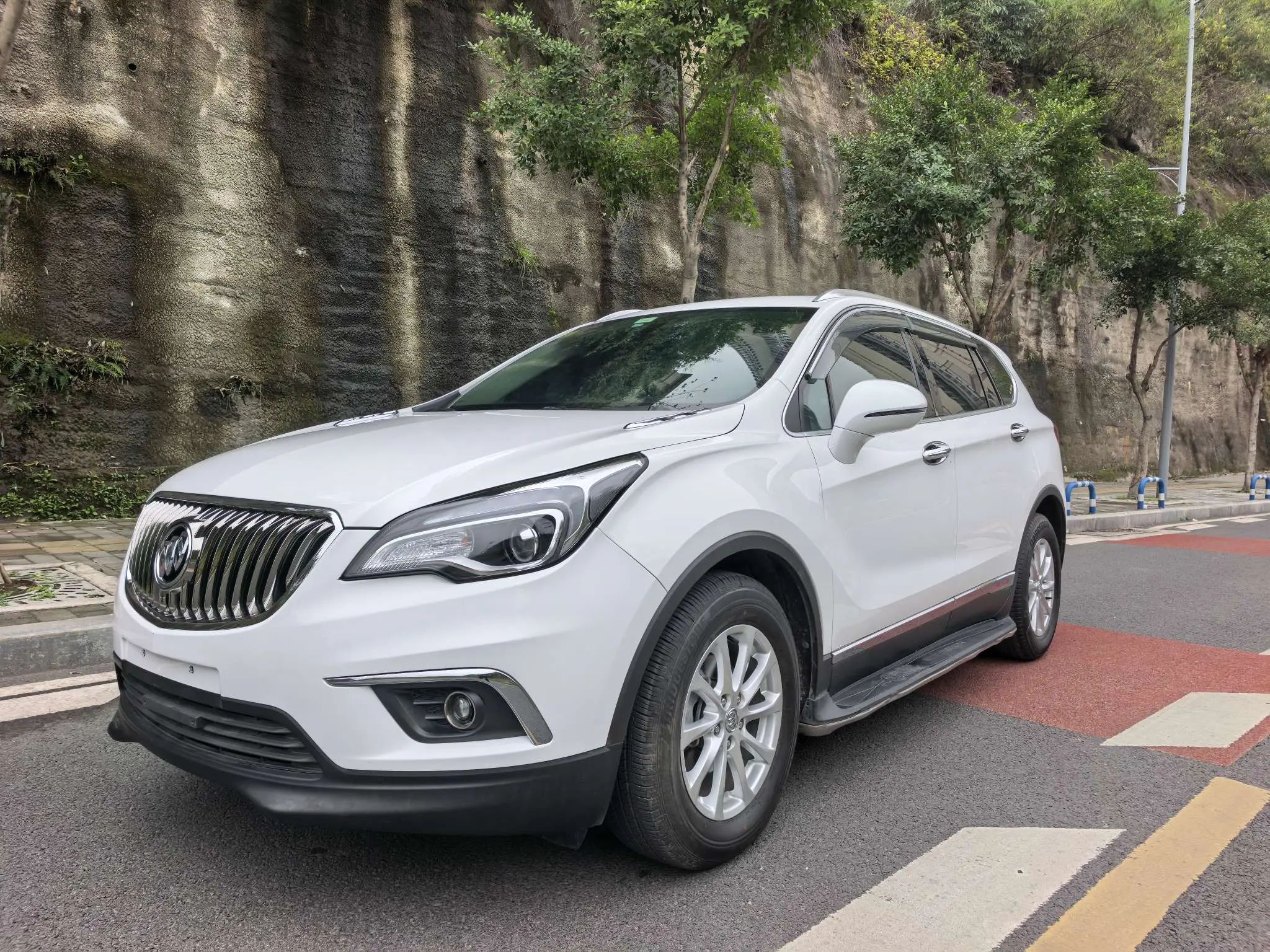Buick Envision  из Китая