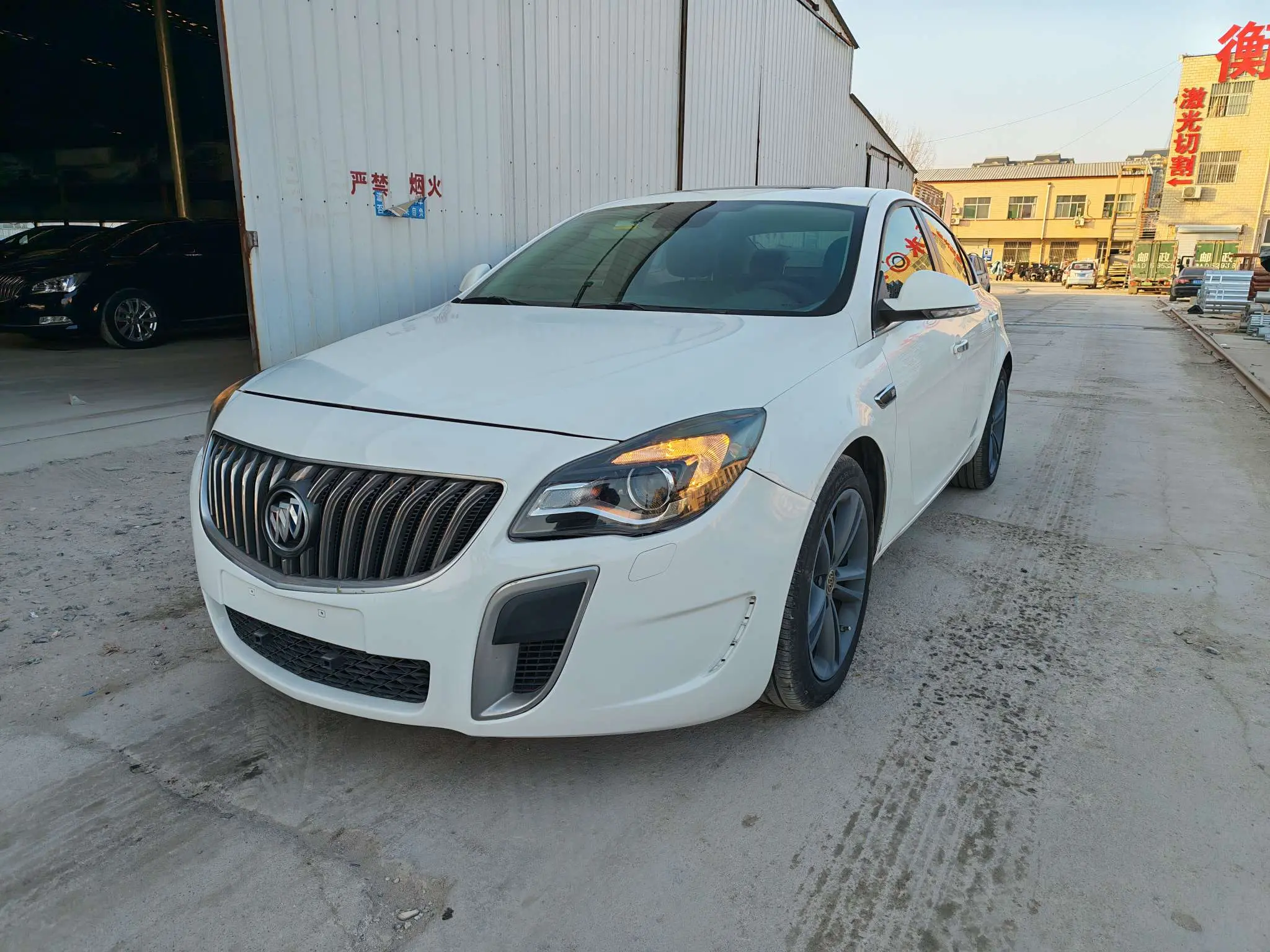 Buick Majesty  из Китая