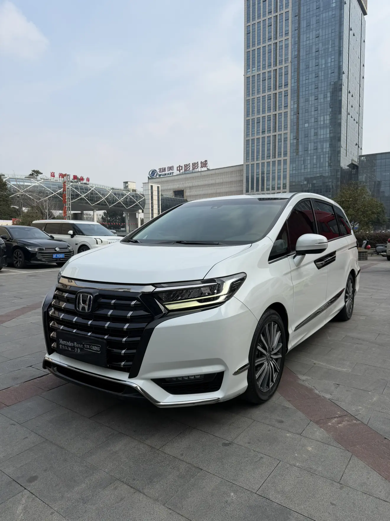 Honda Elysion (Alison)  из Китая