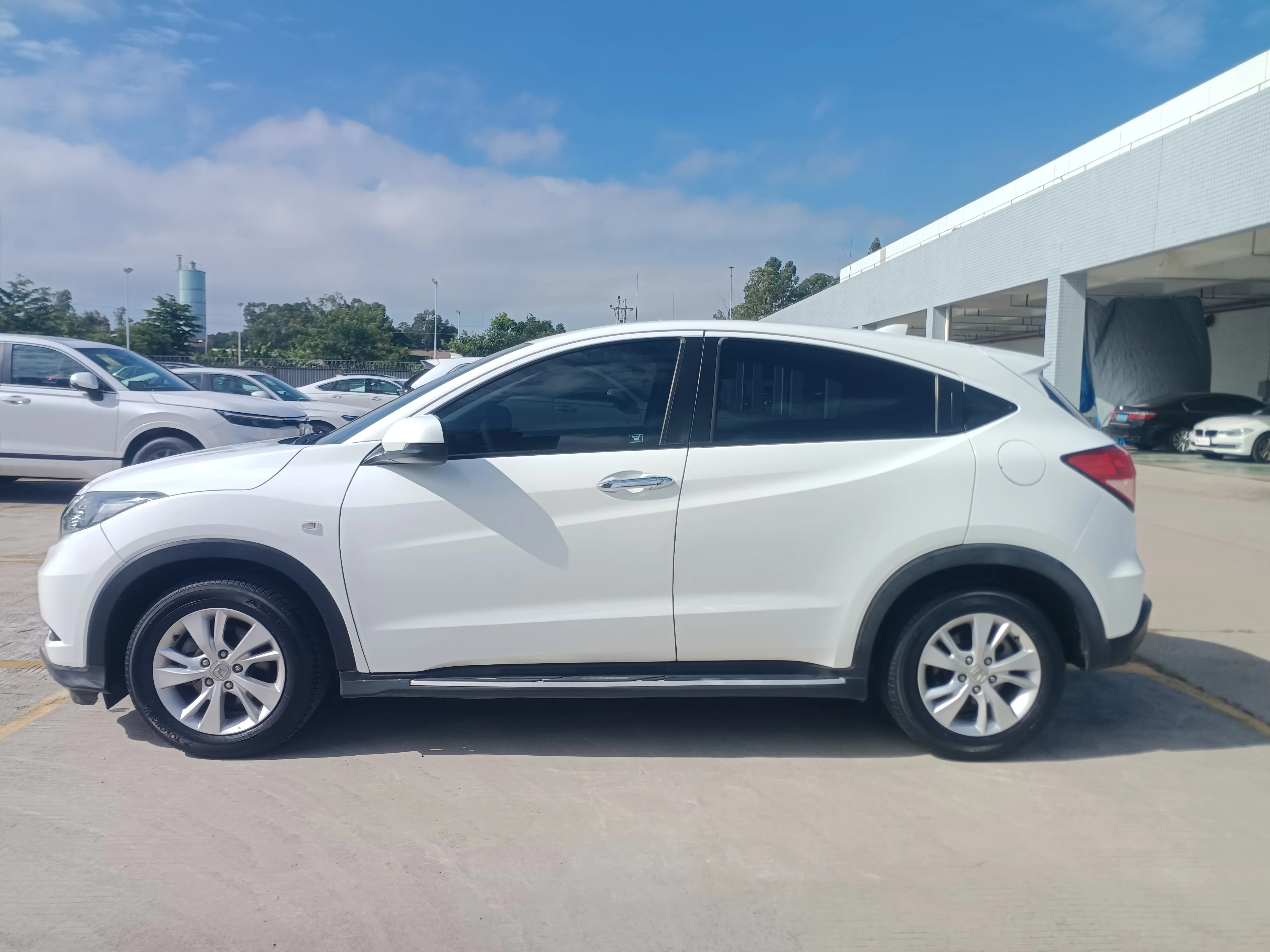 Honda Vezel (Binzhi)  из Китая