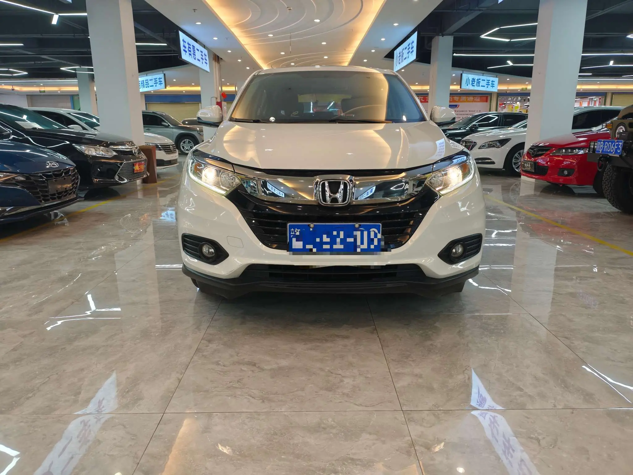 Honda Vezel (Binzhi)  из Китая