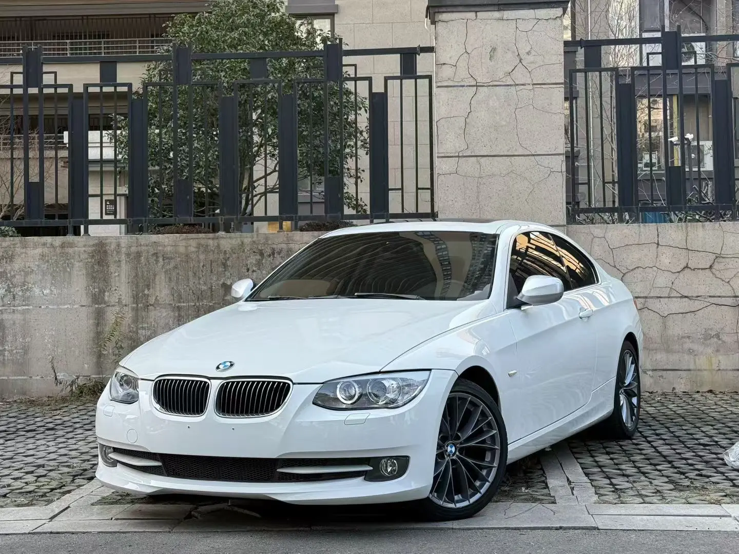 BMW 3 Series  из Китая