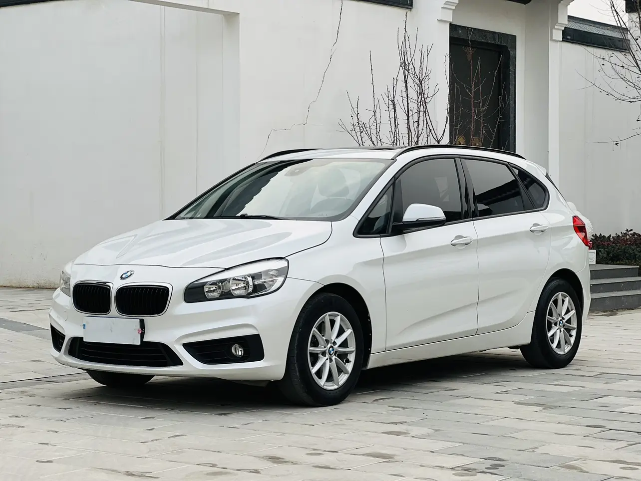BMW 2 Series Active Tourer  из Китая