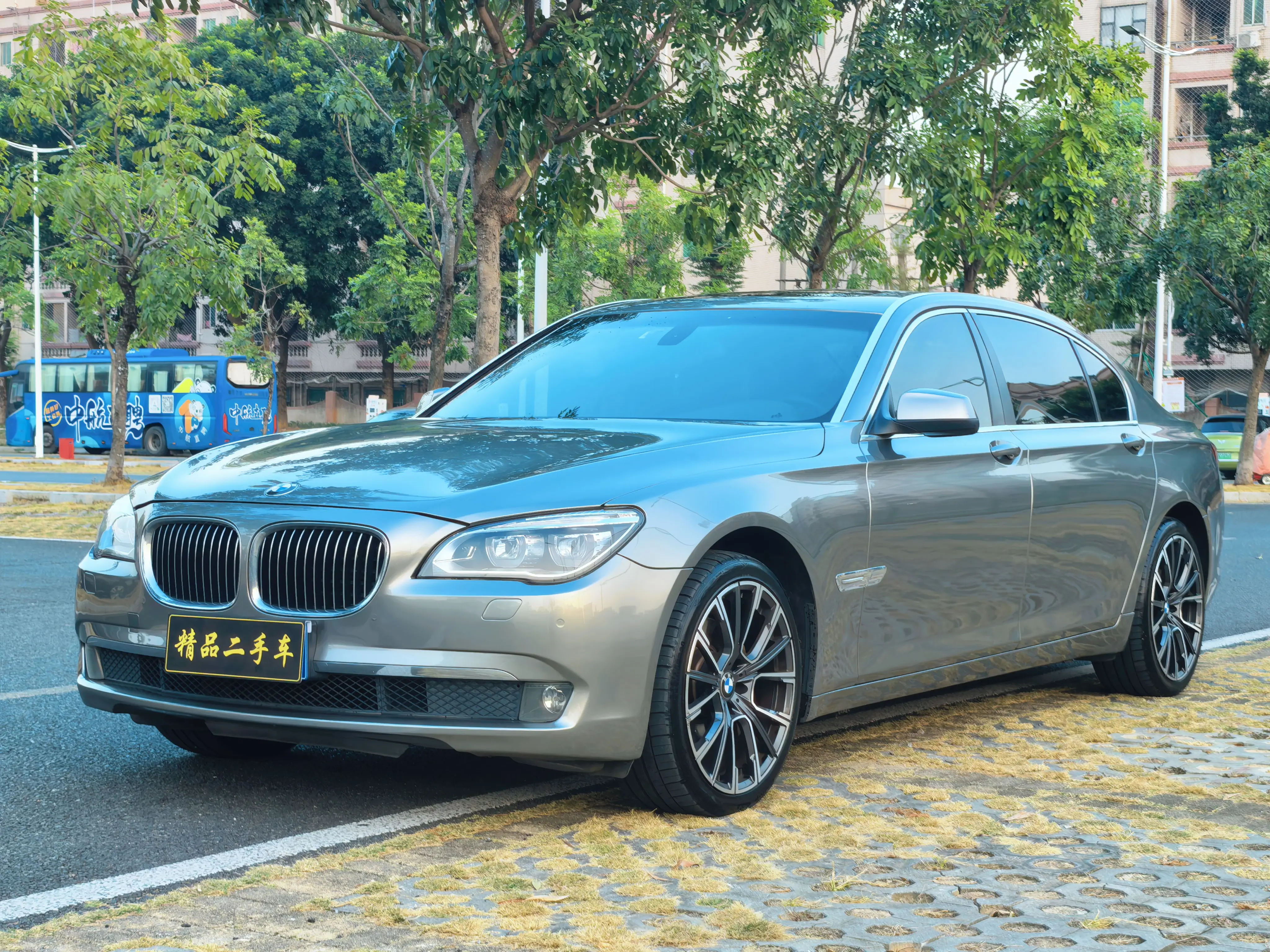 BMW 7 Series  из Китая