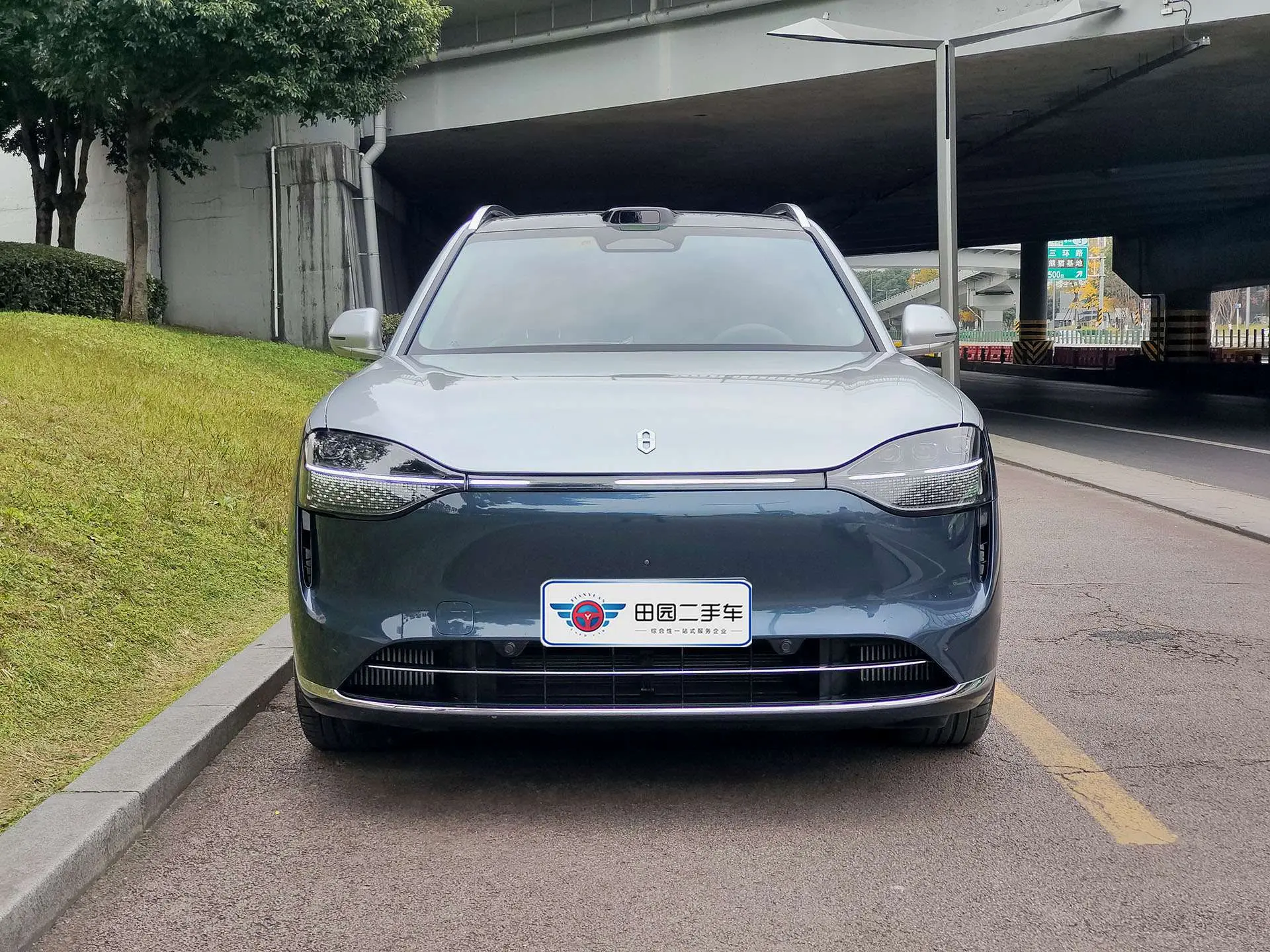 AITO M9 (Wenjie M9)  из Китая