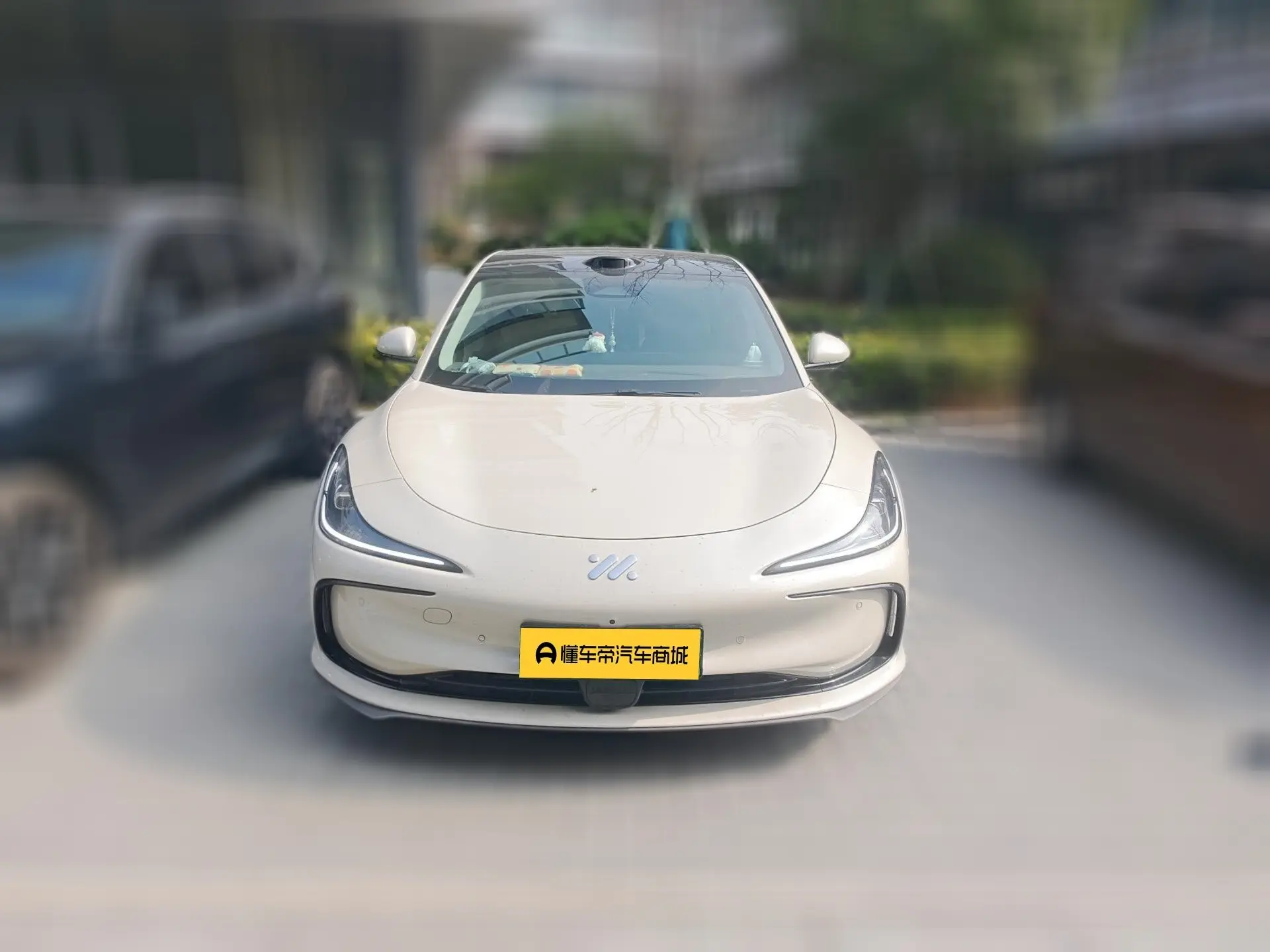 Zhiji L6  из Китая