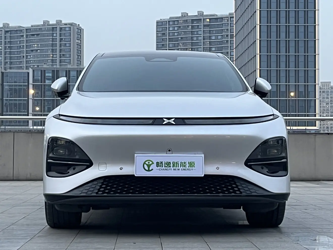 Xpeng G6  из Китая