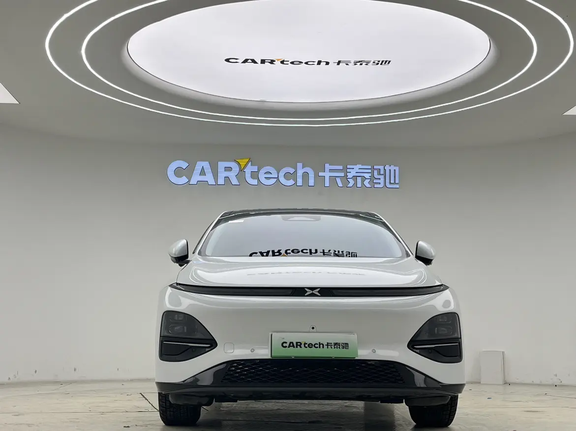 Xpeng G6  из Китая