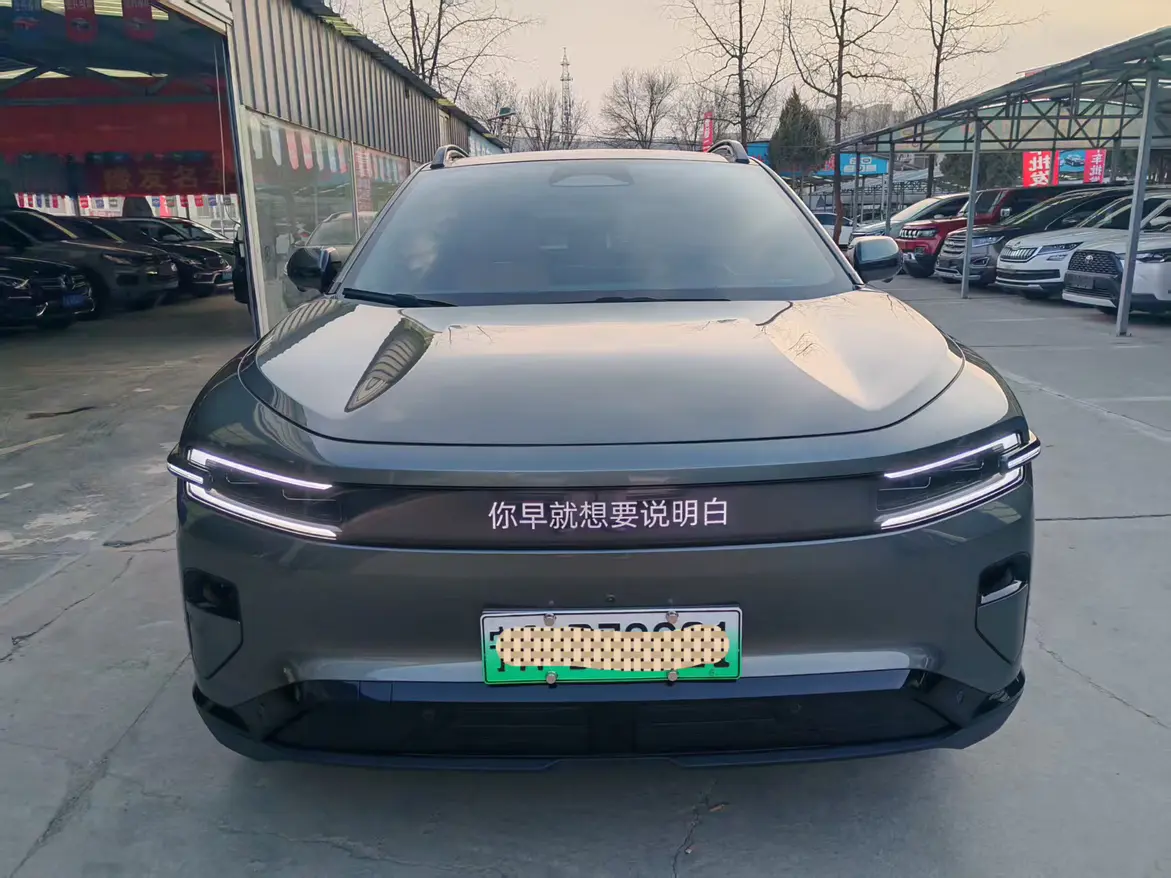 Changan Qiyuan E07  из Китая