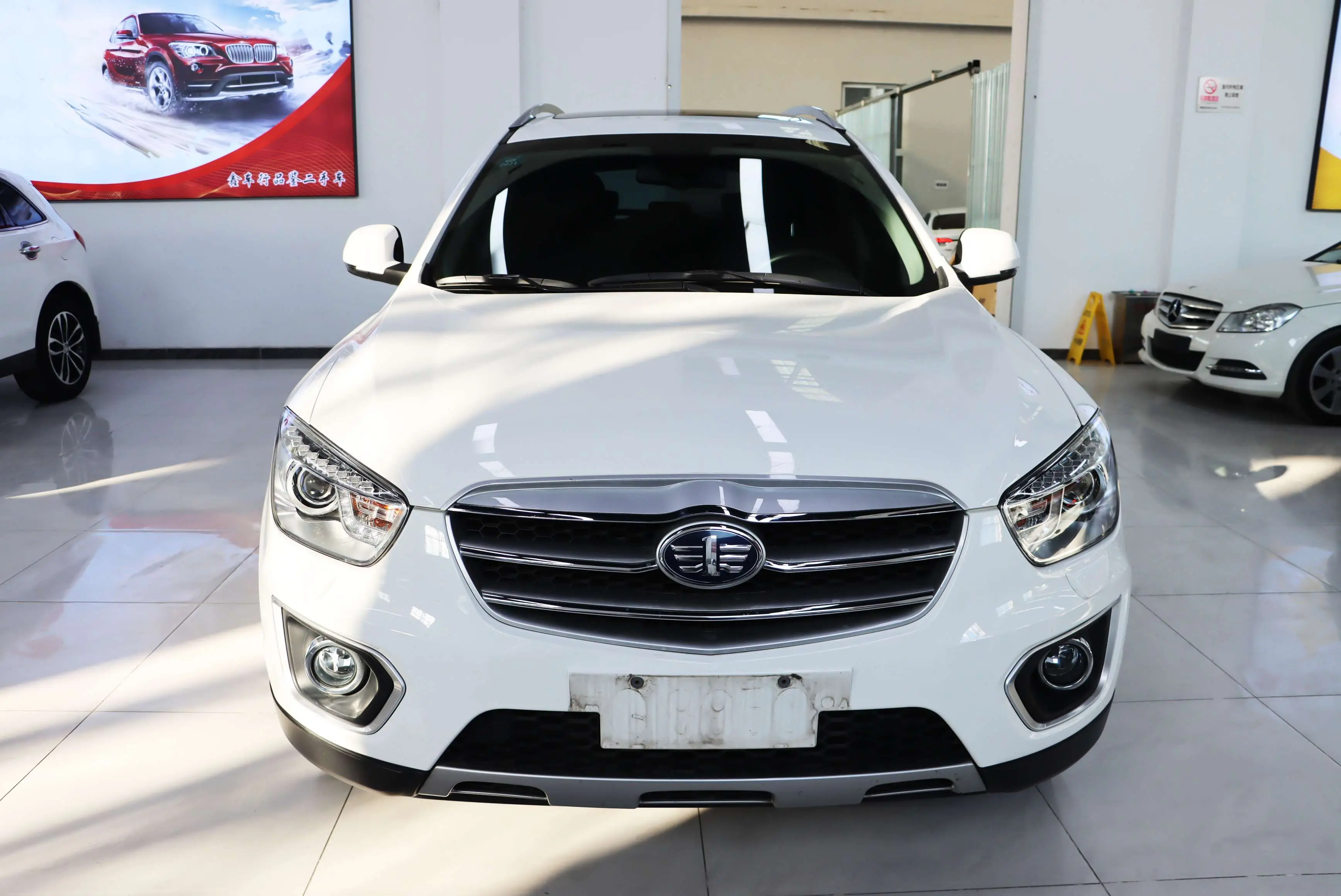 FAW Bestune X80 (Besturn X80)  из Китая