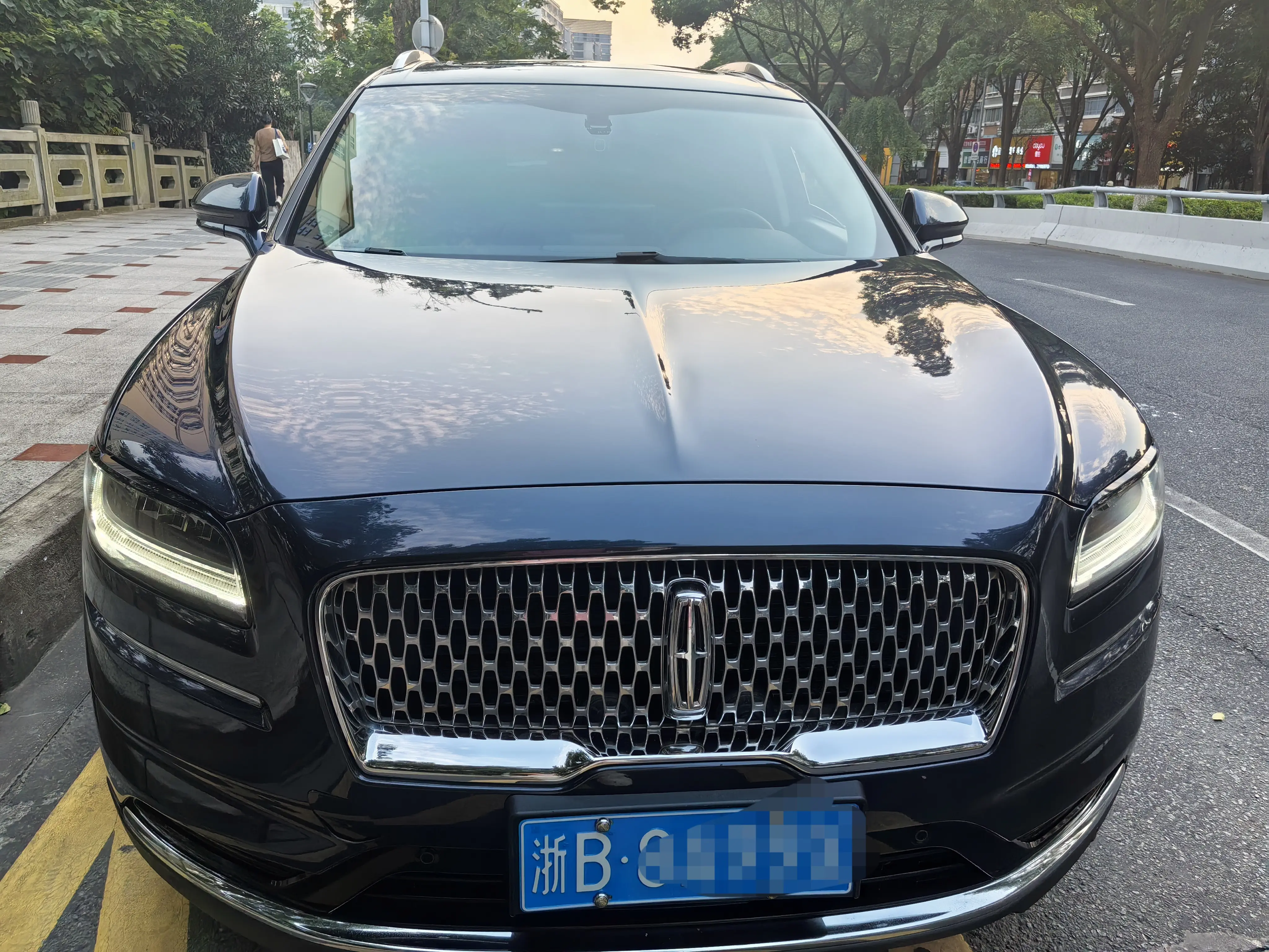 Lincoln Navigator  из Китая