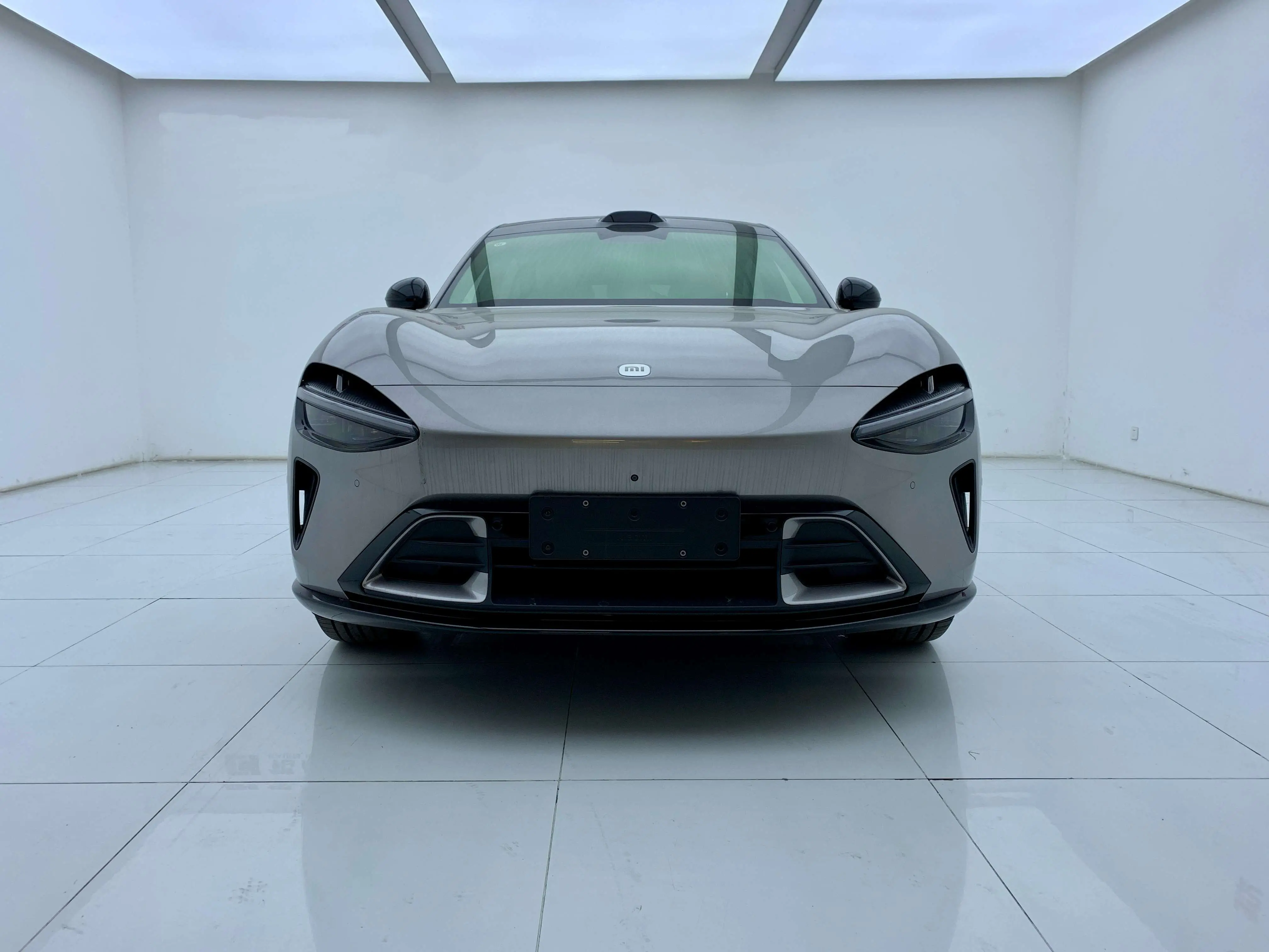 Xiaomi car Xiaomi YU7  из Китая