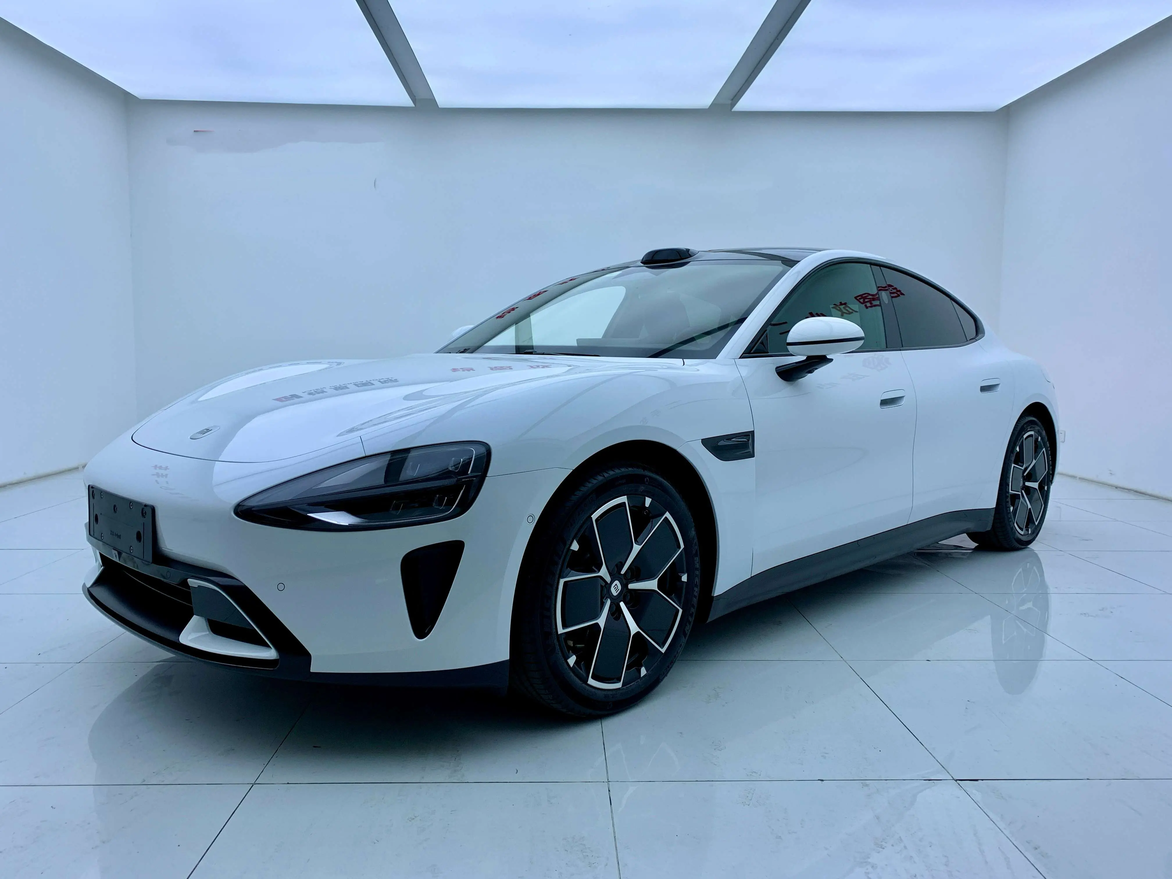 Xiaomi car Xiaomi SU7  из Китая