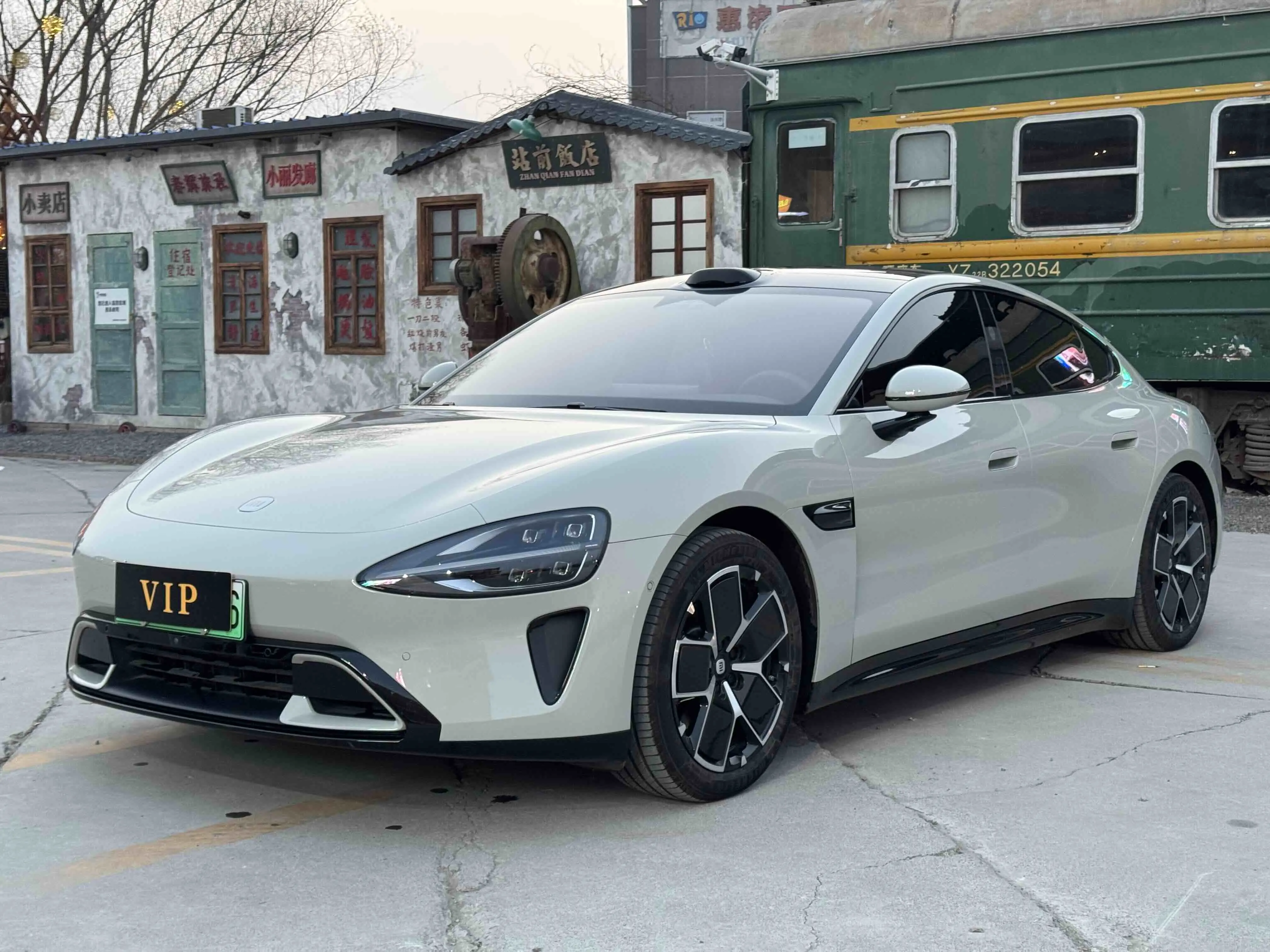 Xiaomi car Xiaomi SU7  из Китая