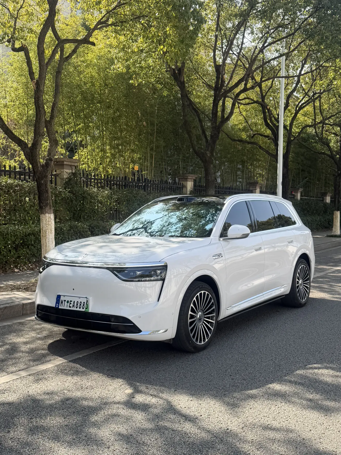 AITO QJM8  из Китая