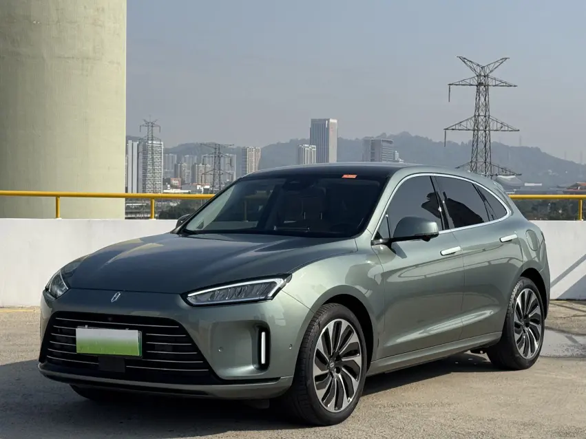 AITO M5 (Wenjie M5)  из Китая