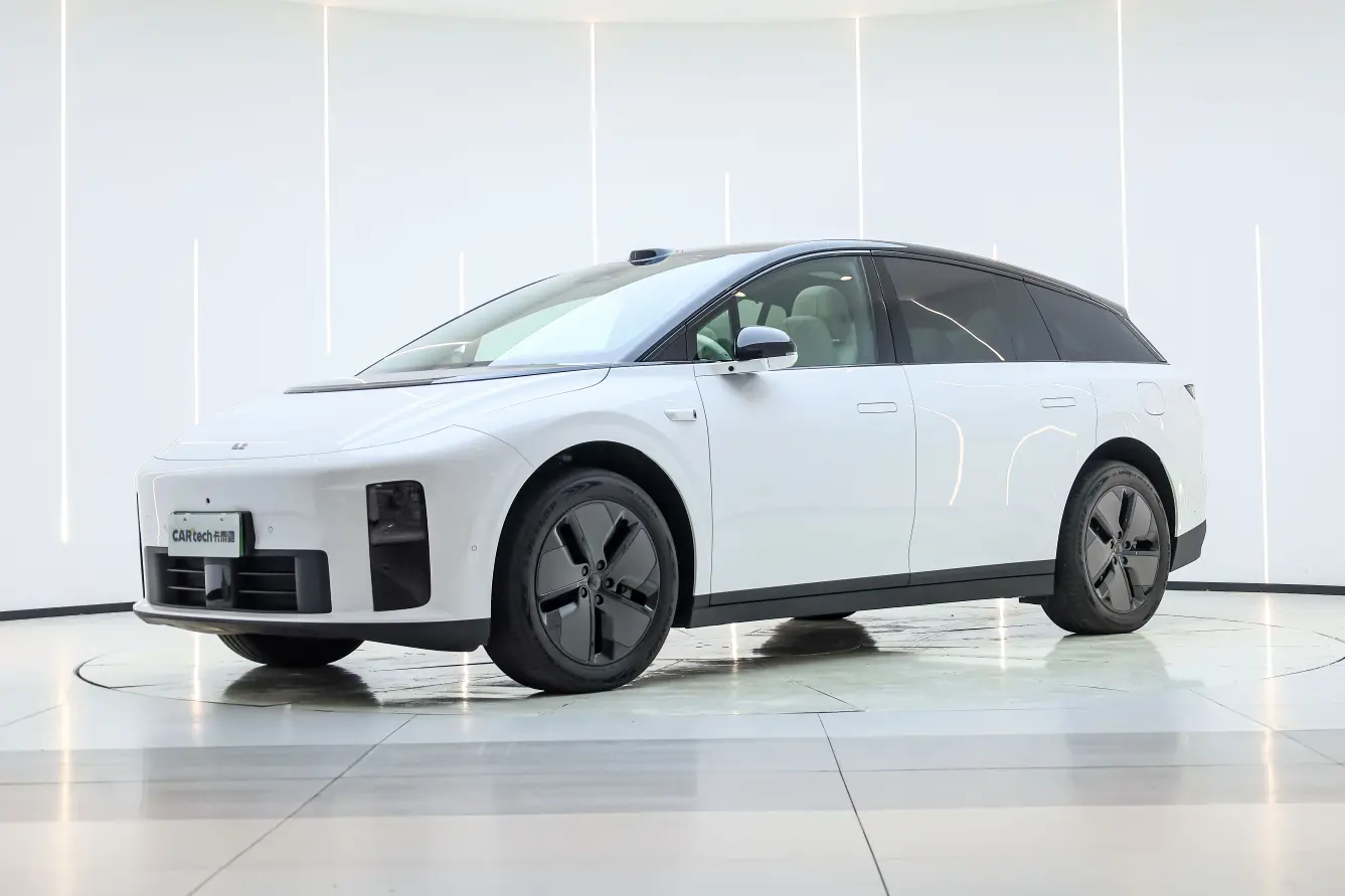 Li Ideal i6  из Китая