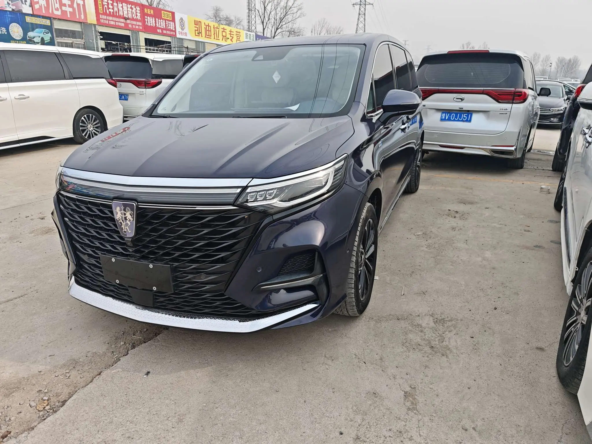 Roewe iMAX8  из Китая