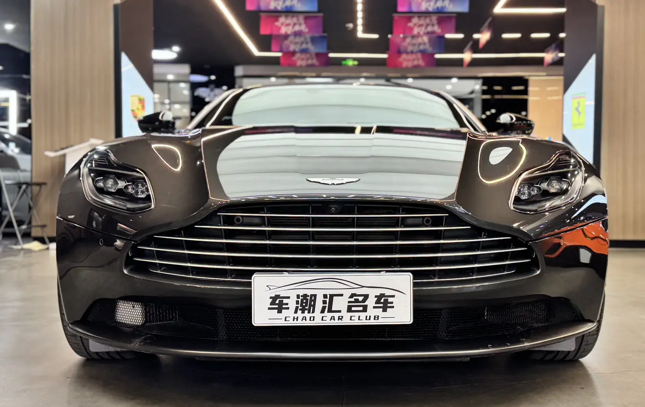 Aston Martin DB11  из Китая