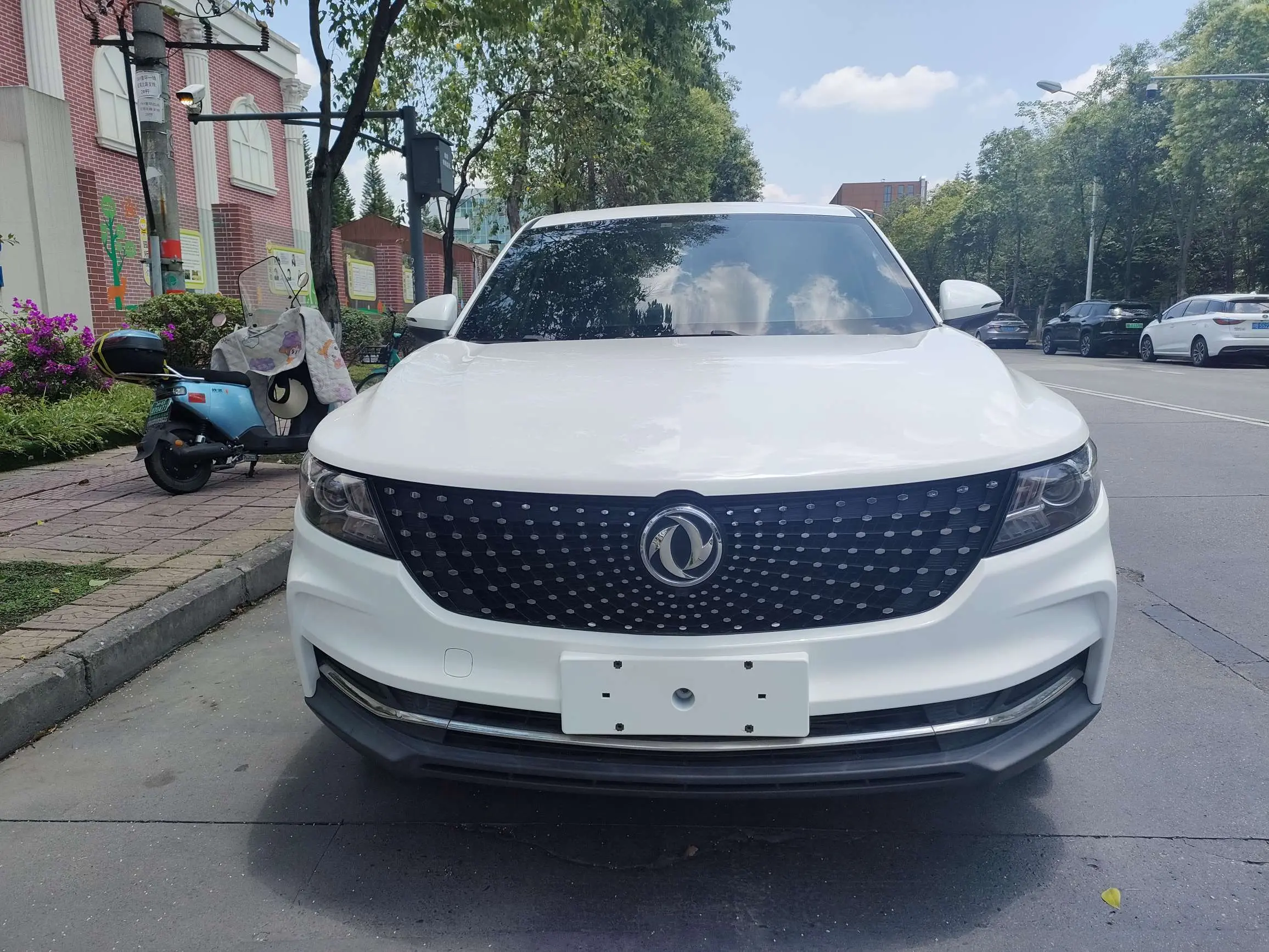 Dongfeng Scenery ix5  из Китая