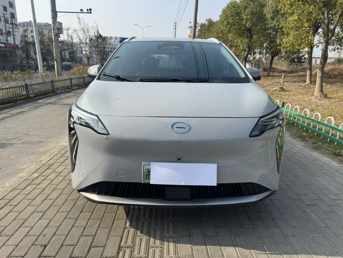 AION Y  из Китая