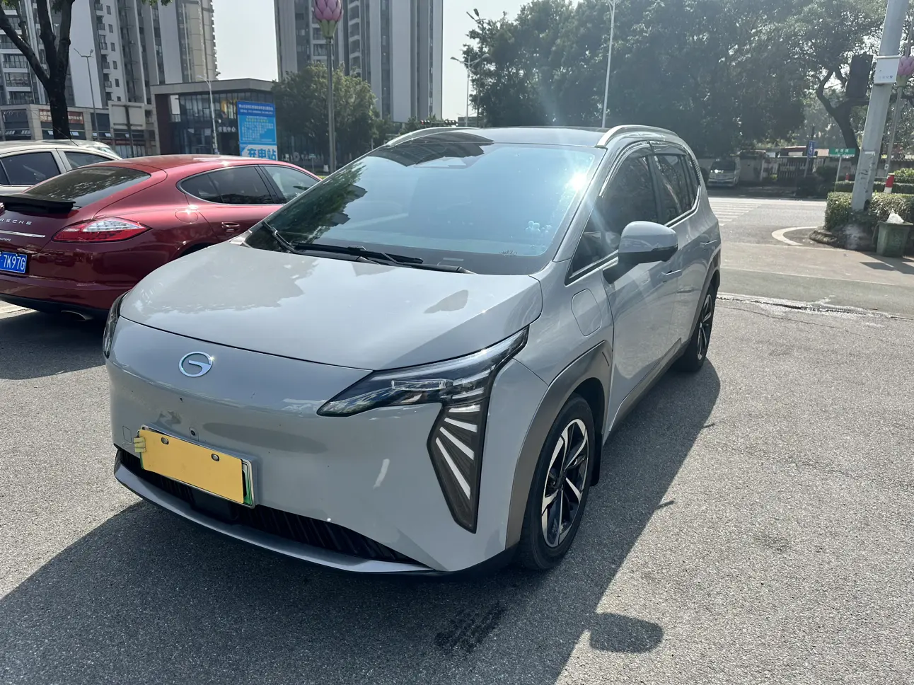 AION Y  из Китая