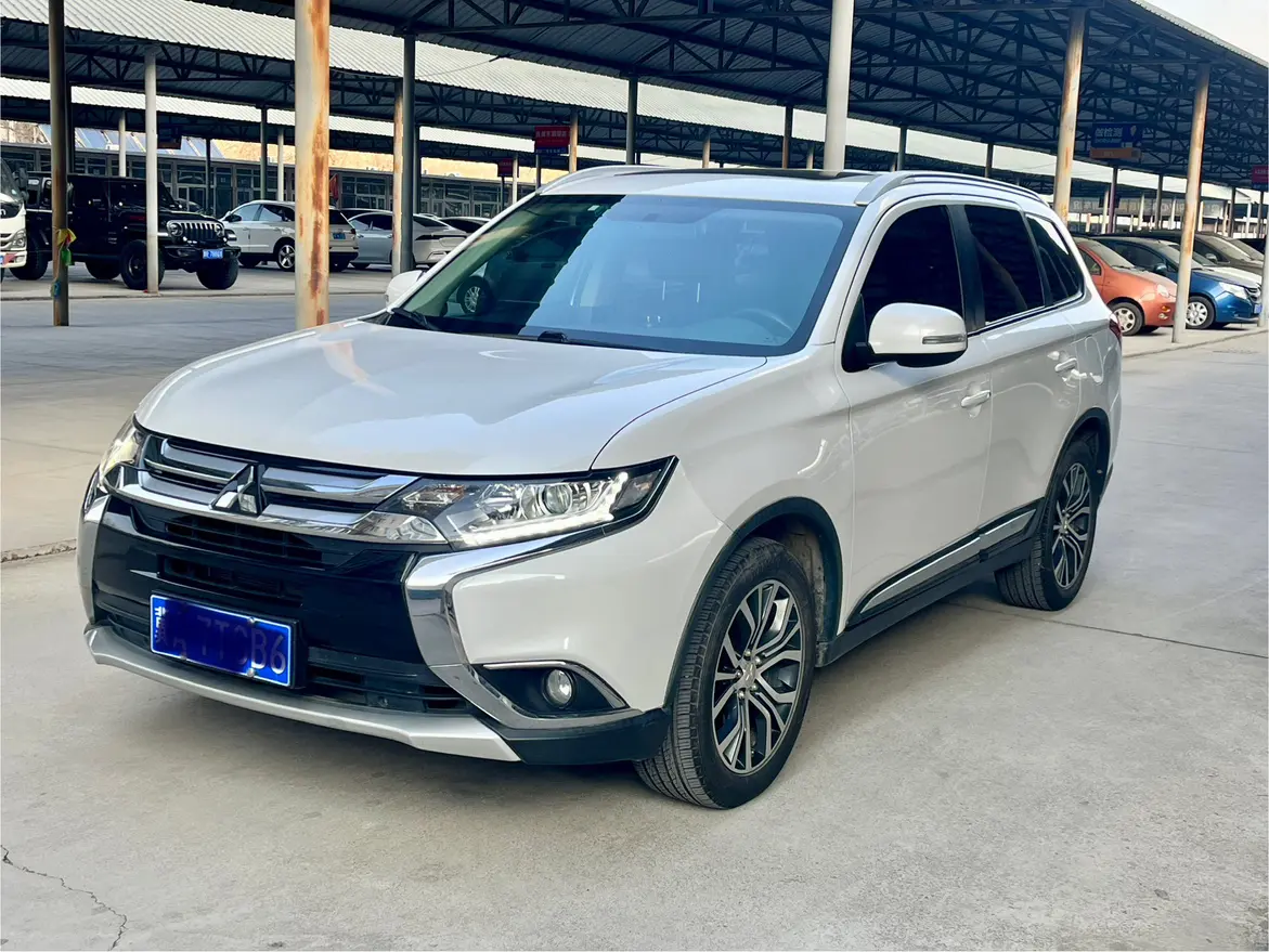 Mitsubishi Outlander  из Китая
