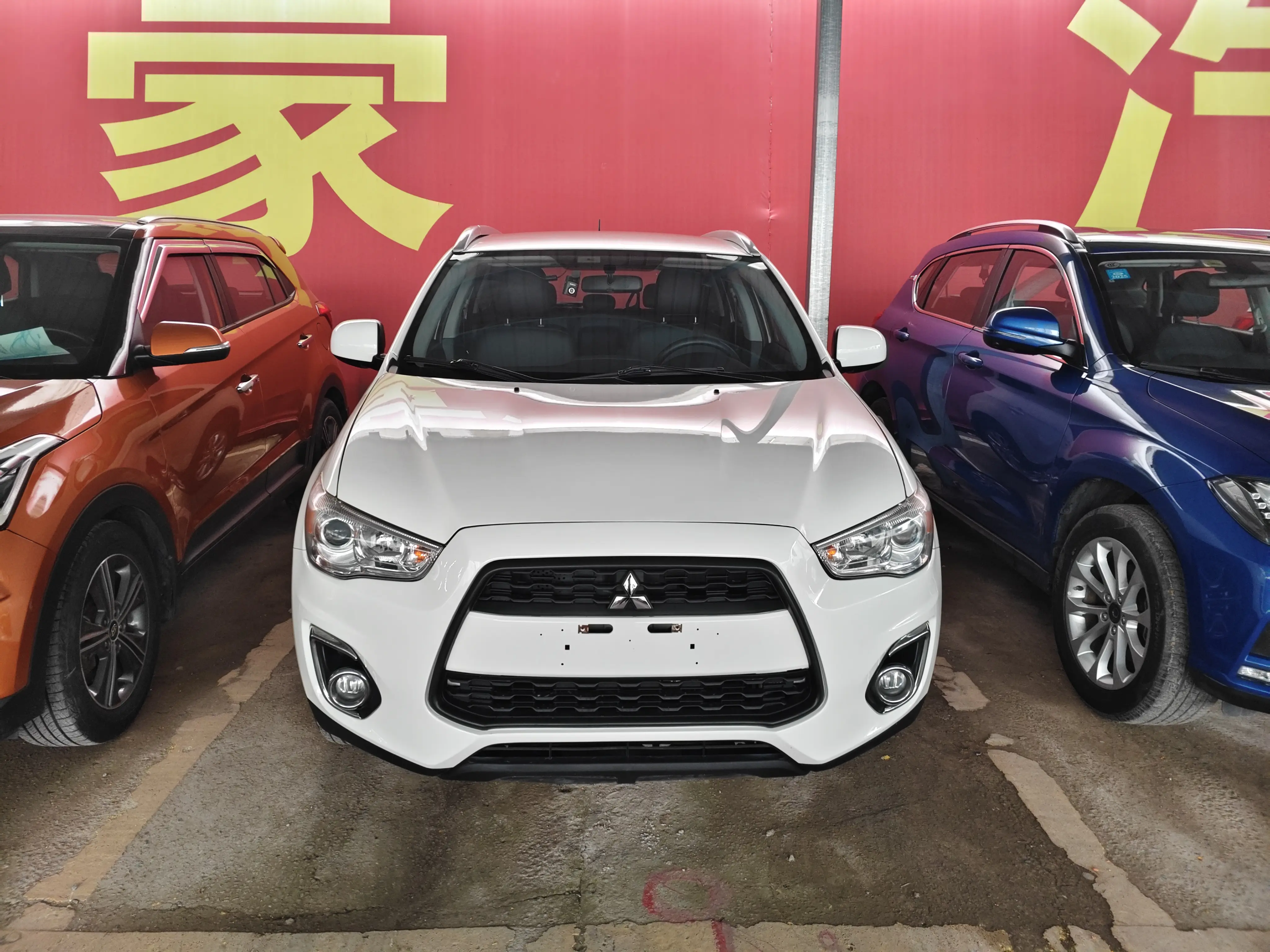 Mitsubishi Jinxuan ASX  из Китая