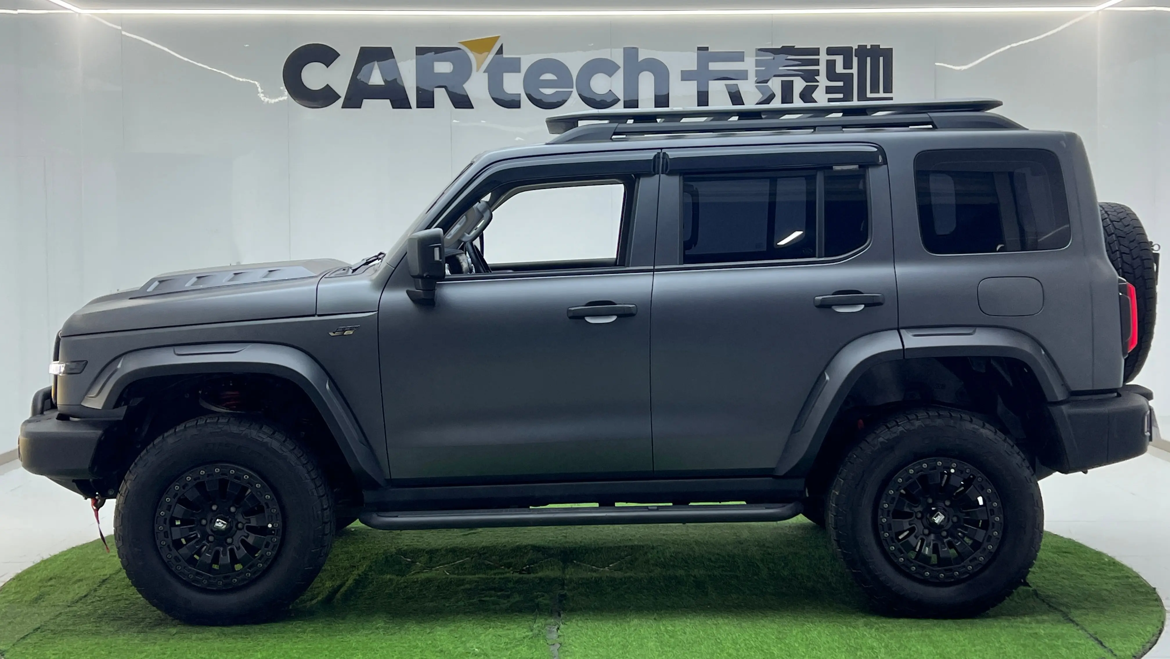 Tank 300  из Китая