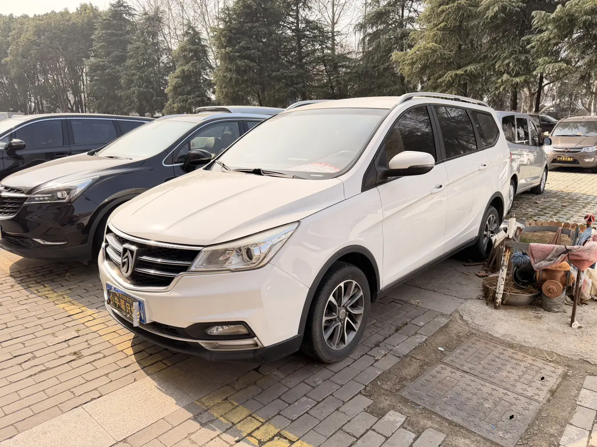 Baojun 730  из Китая