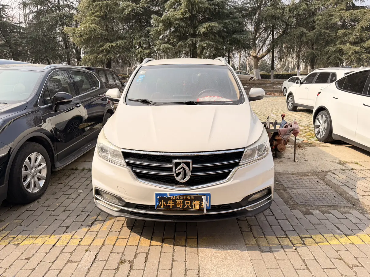 Baojun 730  из Китая