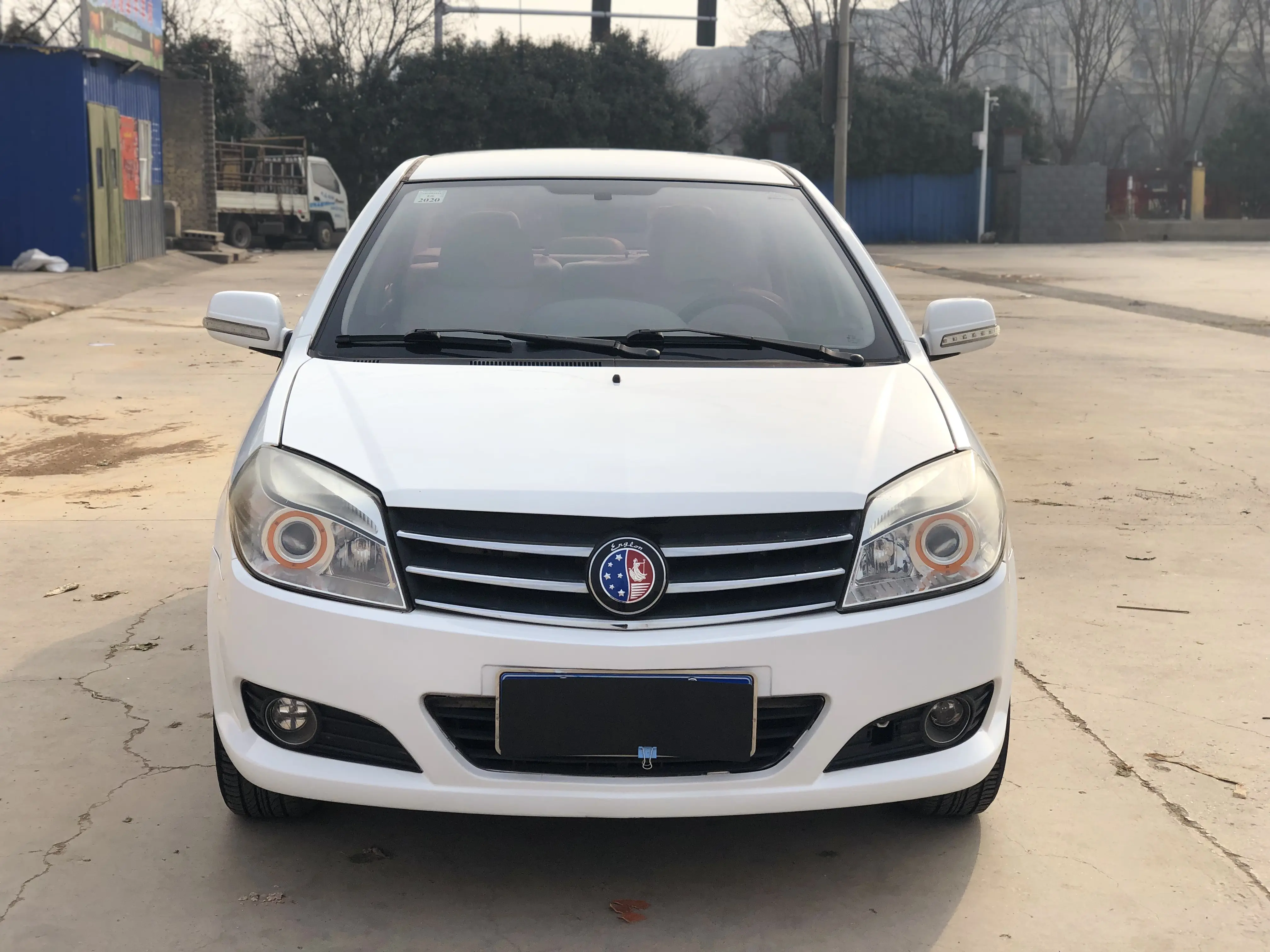 Geely King Kong  из Китая