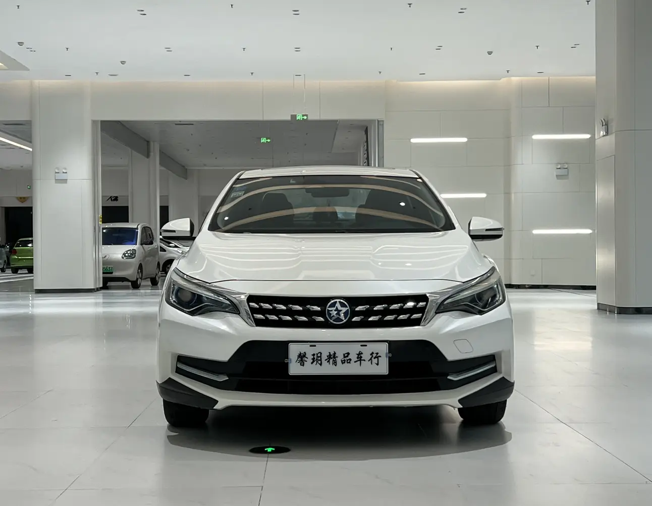 Kai Chen Venucia D60  из Китая