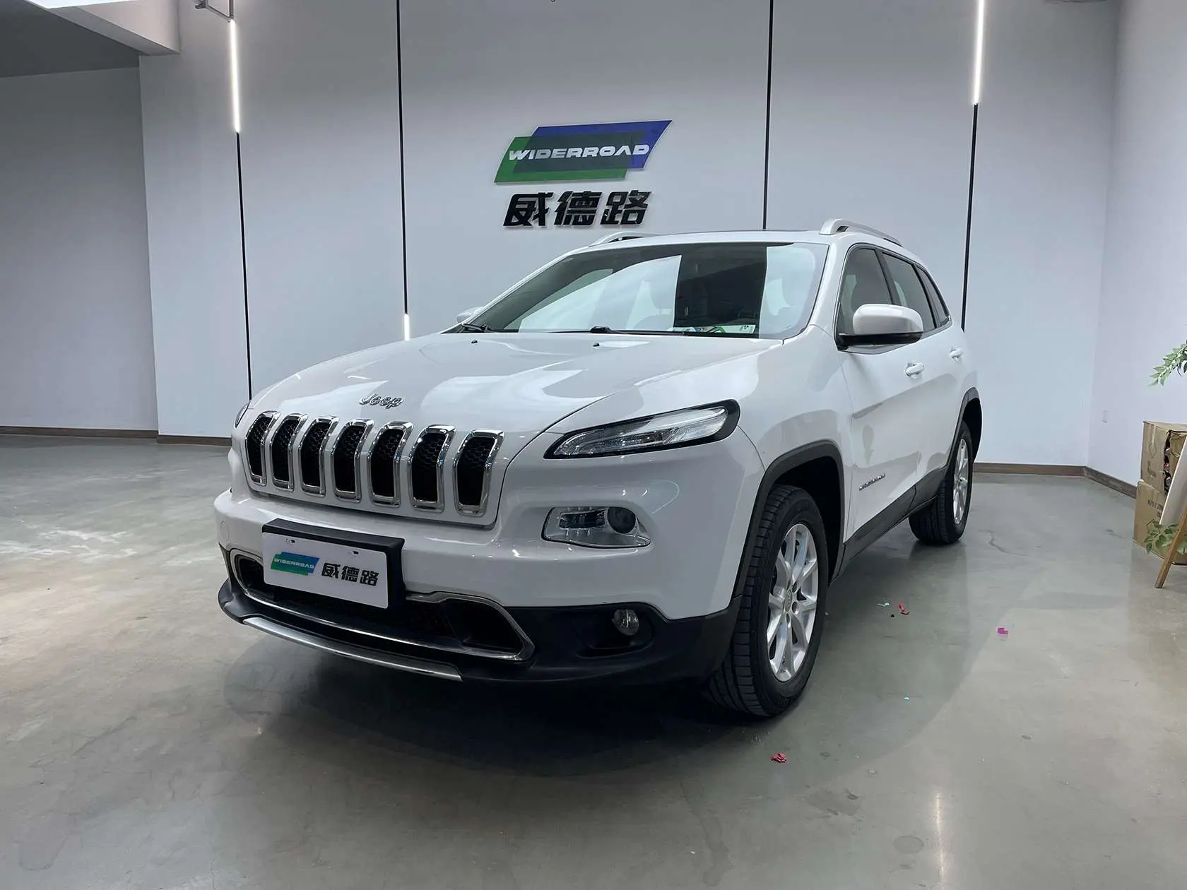 Jeep Cherokee  из Китая