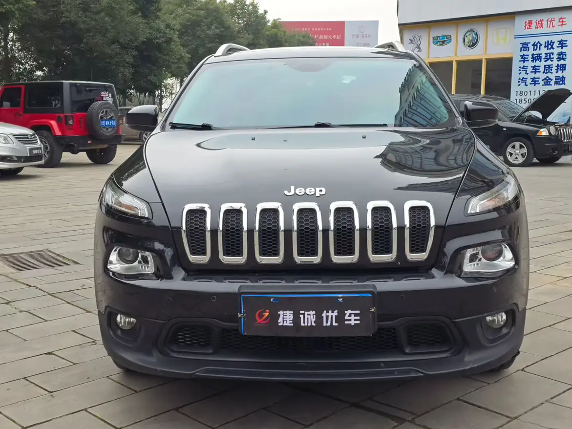 Jeep Cherokee  из Китая