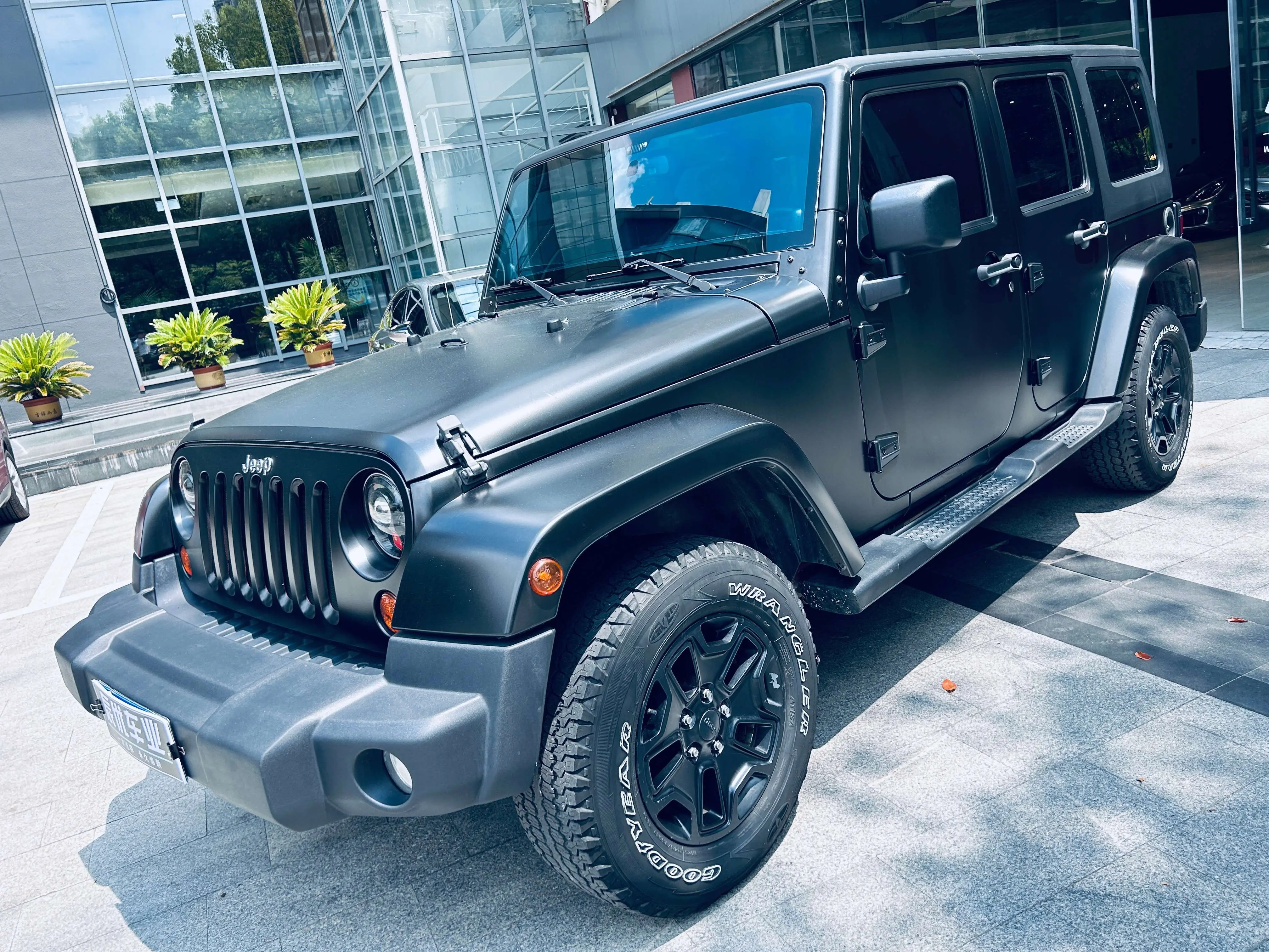 Jeep Wrangler  из Китая