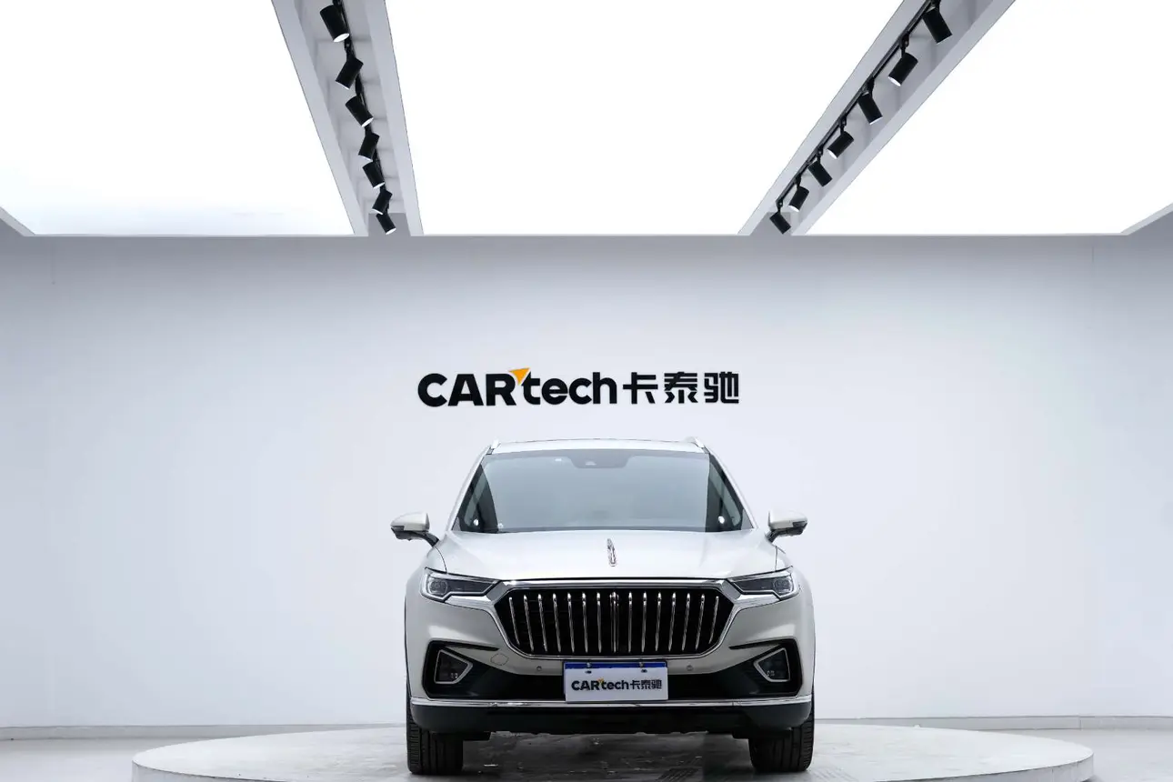 Hongqi HS5  из Китая