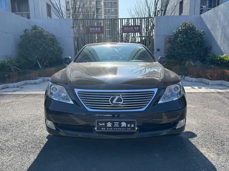 Lexus LS  из Китая