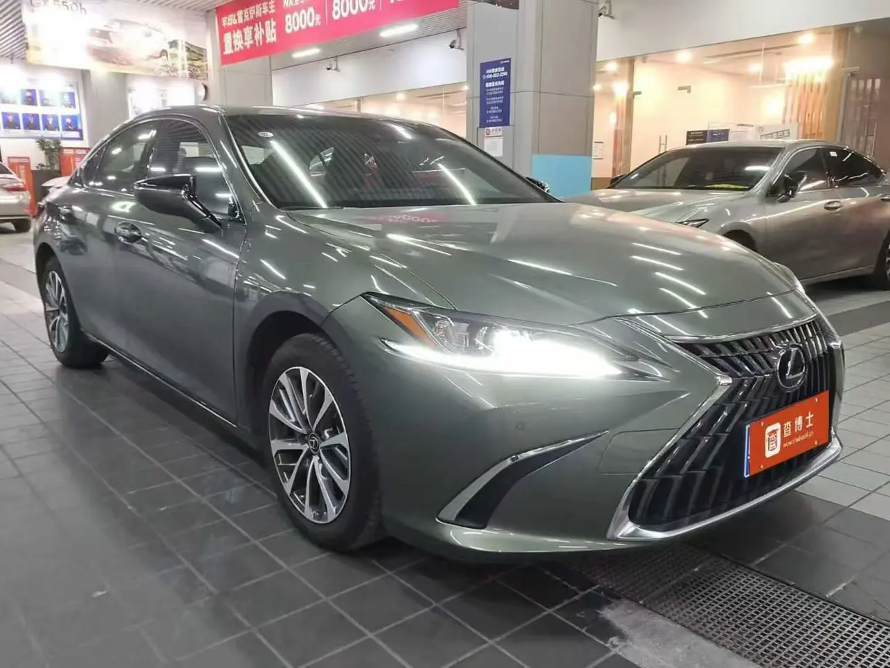 Lexus ES  из Китая