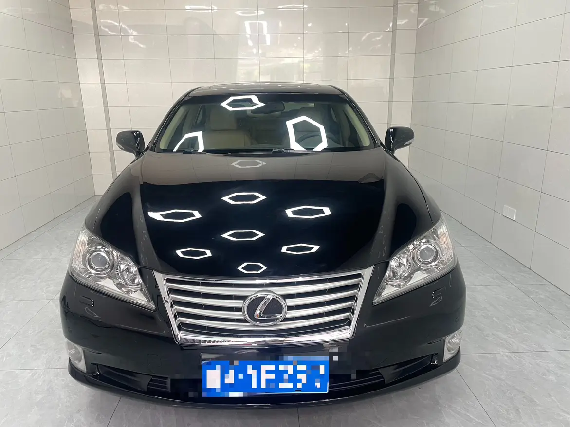 Lexus ES  из Китая