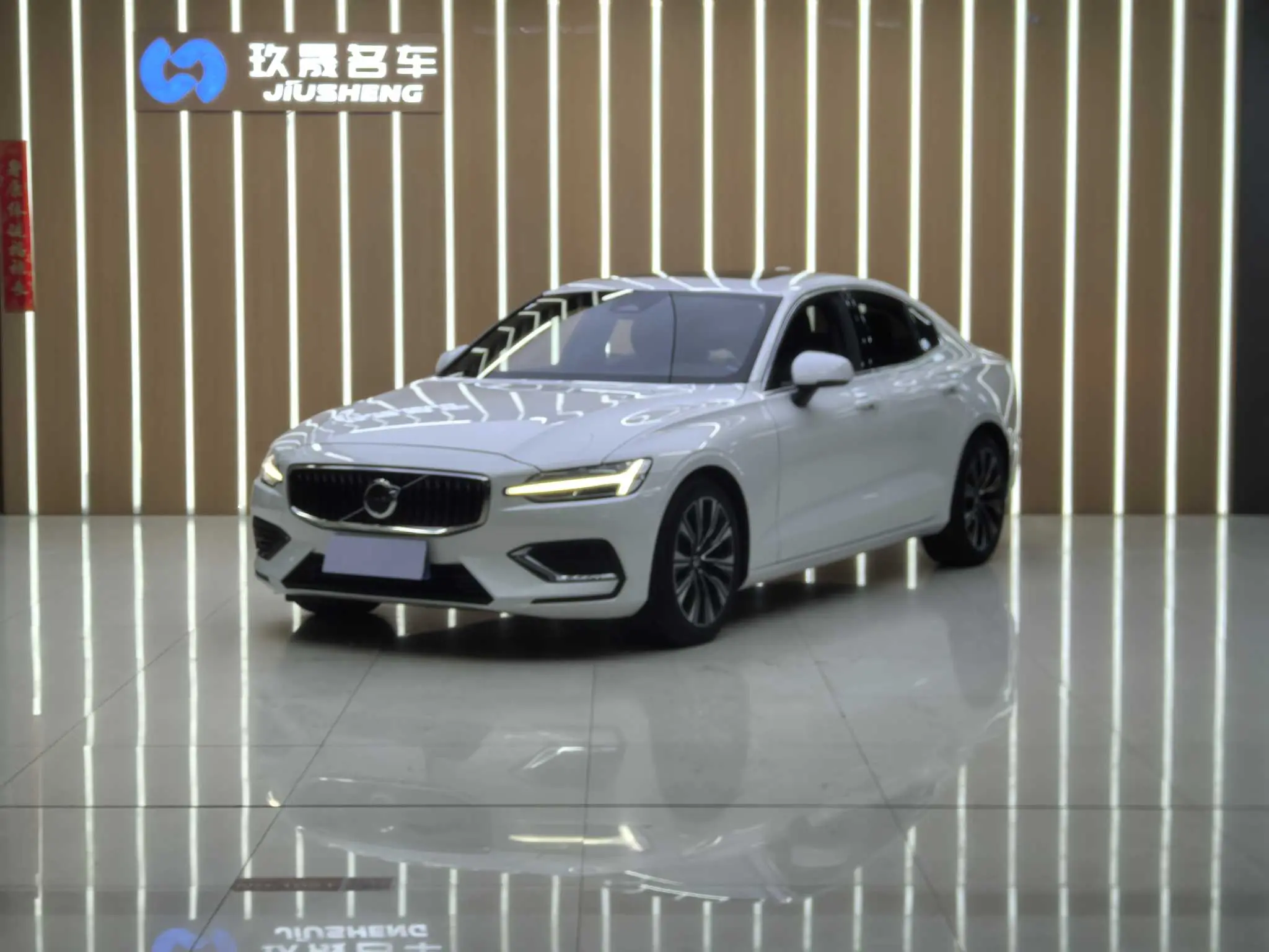 Volvo S60  из Китая