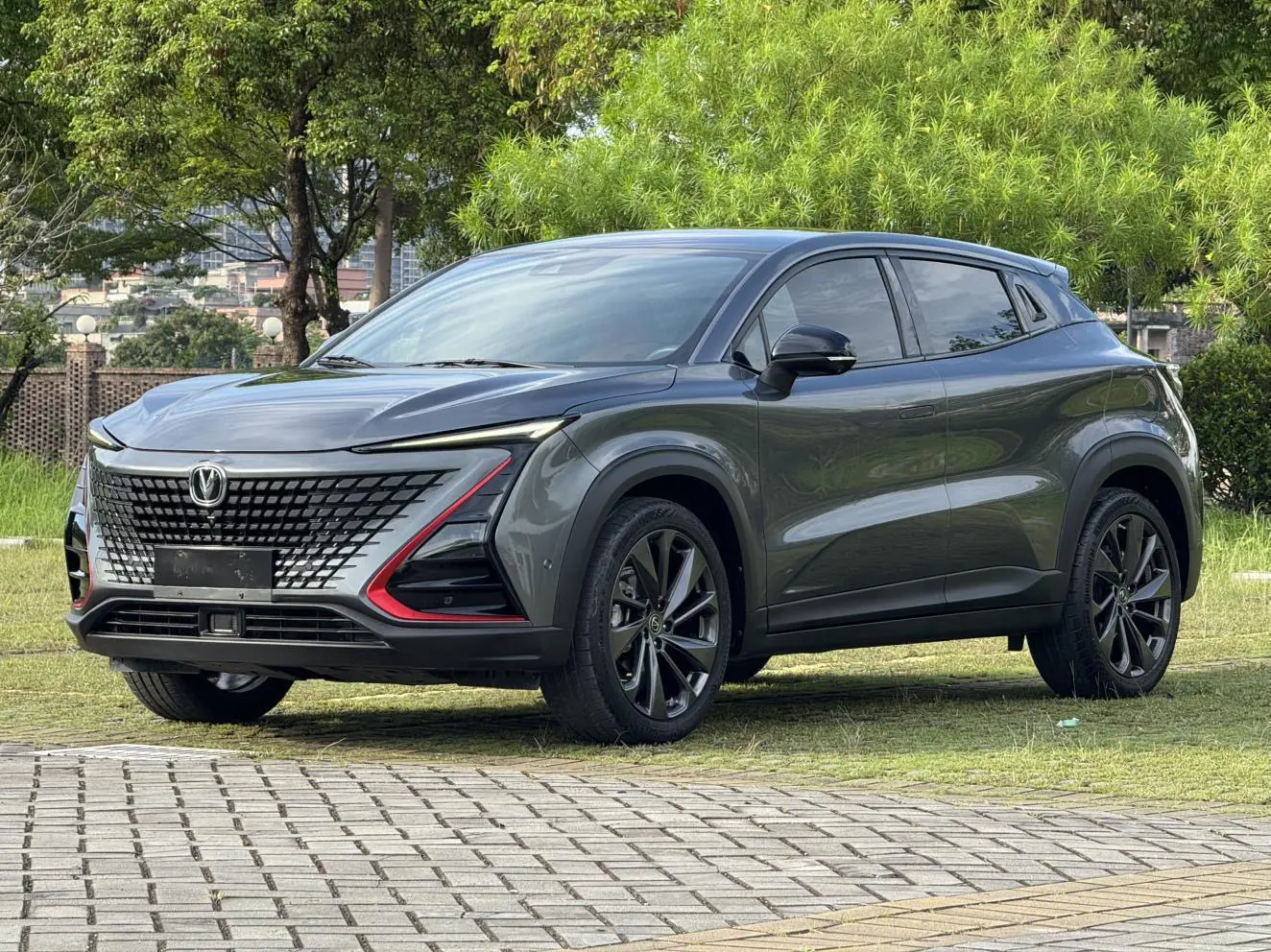 Changan UNI-T  из Китая