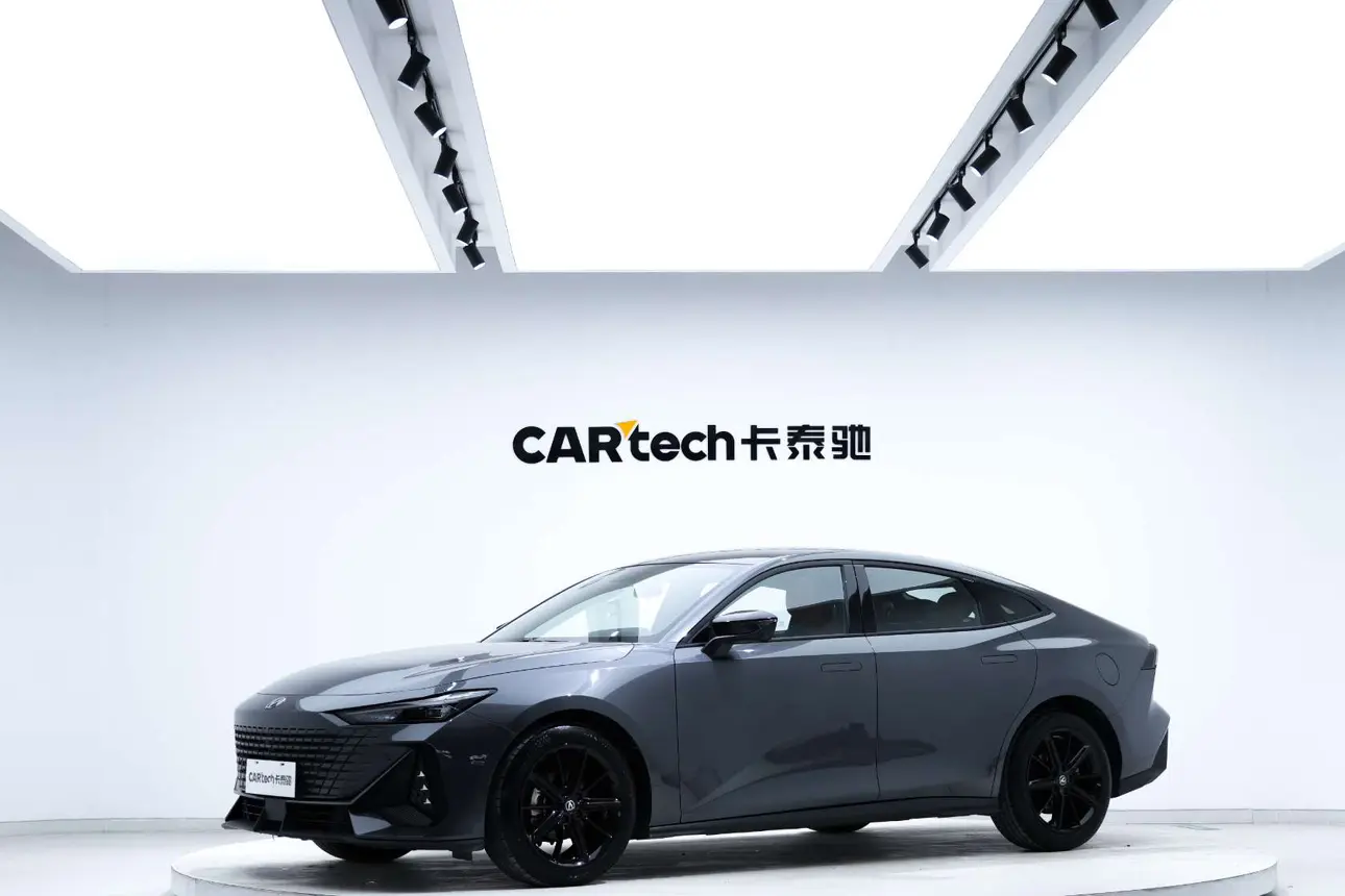 Changan UNI-V  из Китая