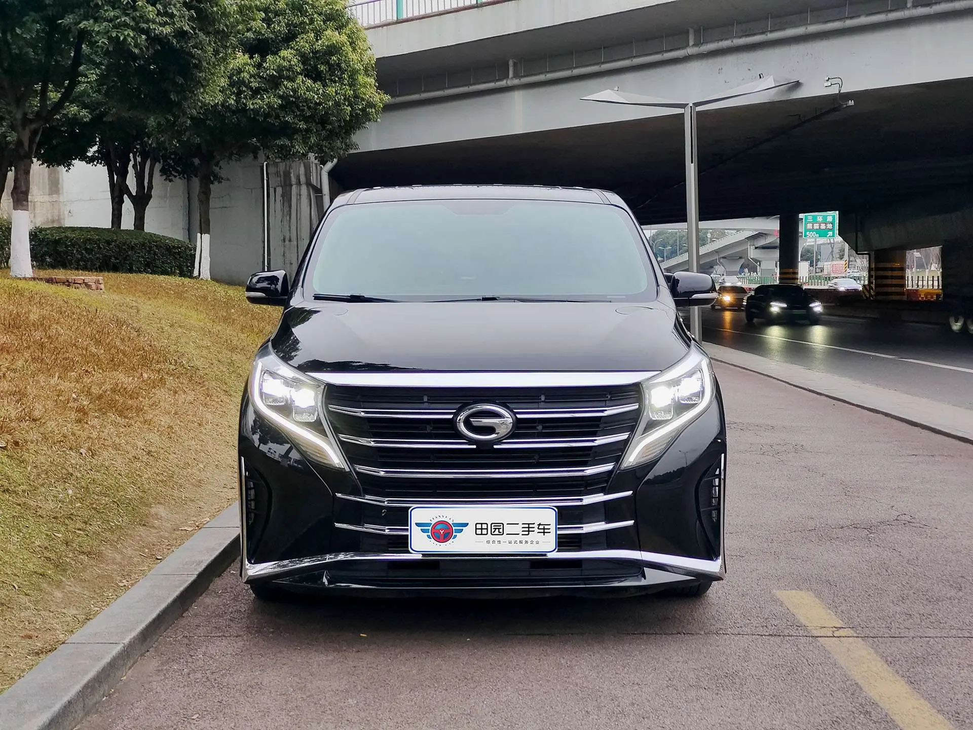 GAC Trumpchi M8  из Китая