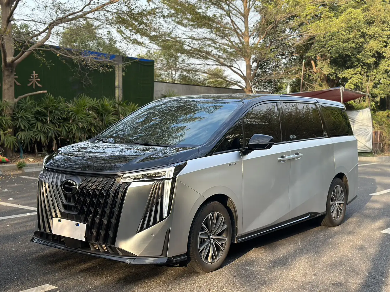 GAC Trumpchi M8  из Китая